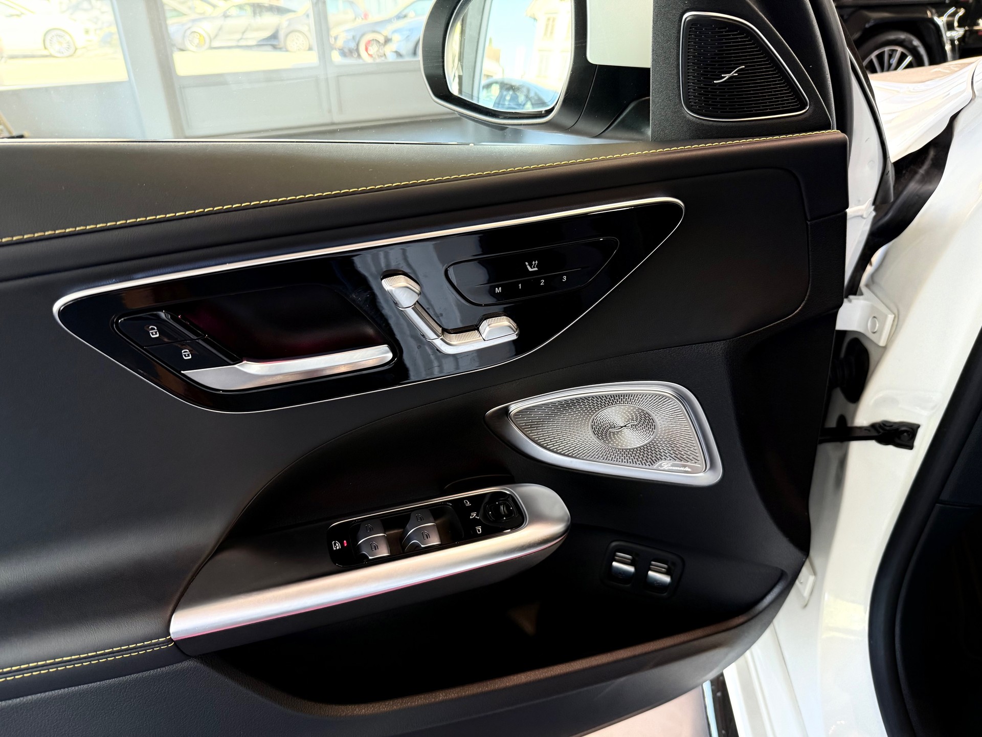 MERCEDES-BENZ C 63 S AMG T E Performance 4 Matic Executive Edition-image-9