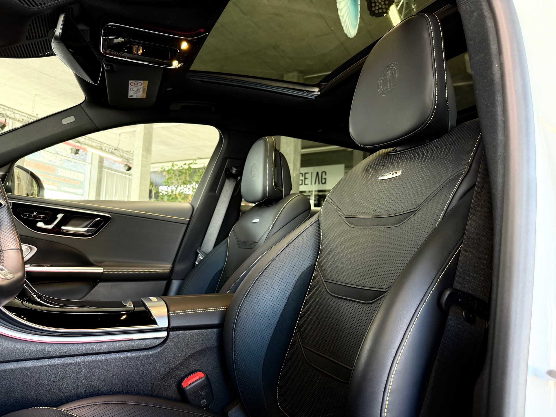 MERCEDES-BENZ C 63 S AMG T E Performance 4 Matic Executive Edition-image-11