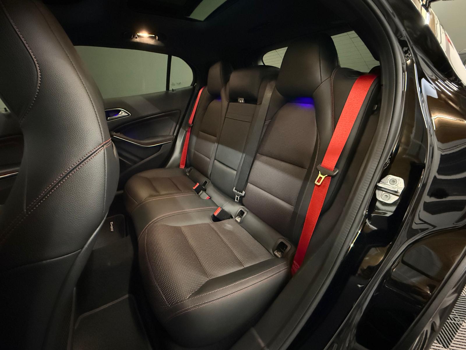 MERCEDES-BENZ GLA 45 AMG 4Matic 7G-DCT-image-11