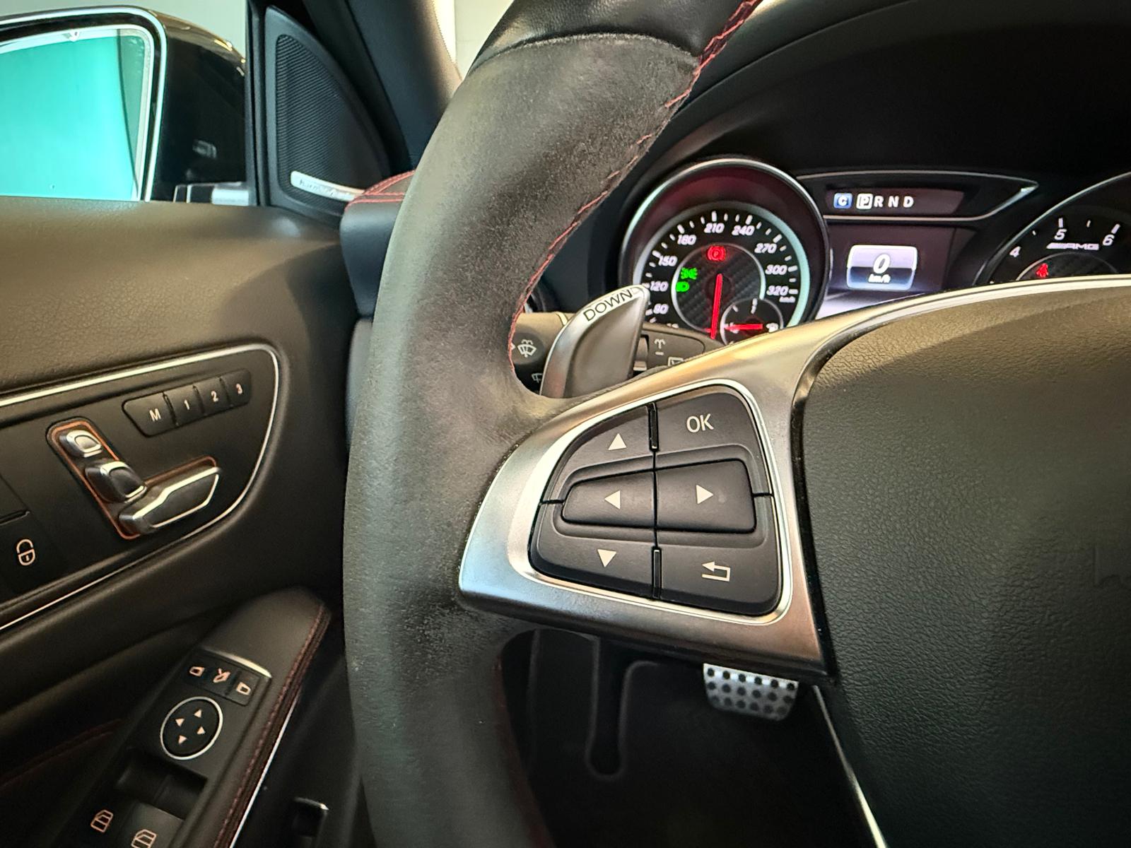 MERCEDES-BENZ GLA 45 AMG 4Matic 7G-DCT-image-17
