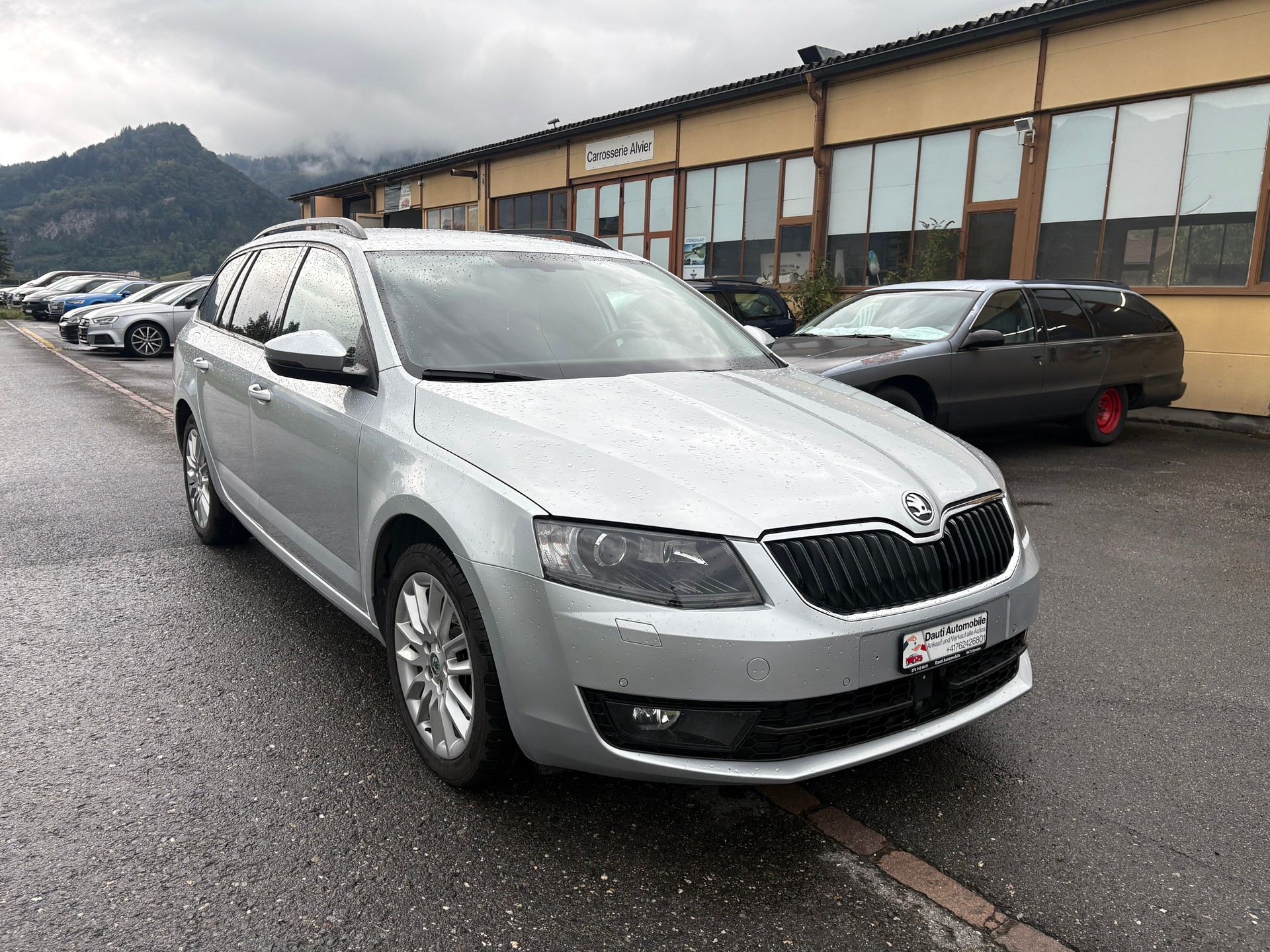 SKODA Octavia Combi 2.0 TDI Ambition 4x4 DSG-image-2