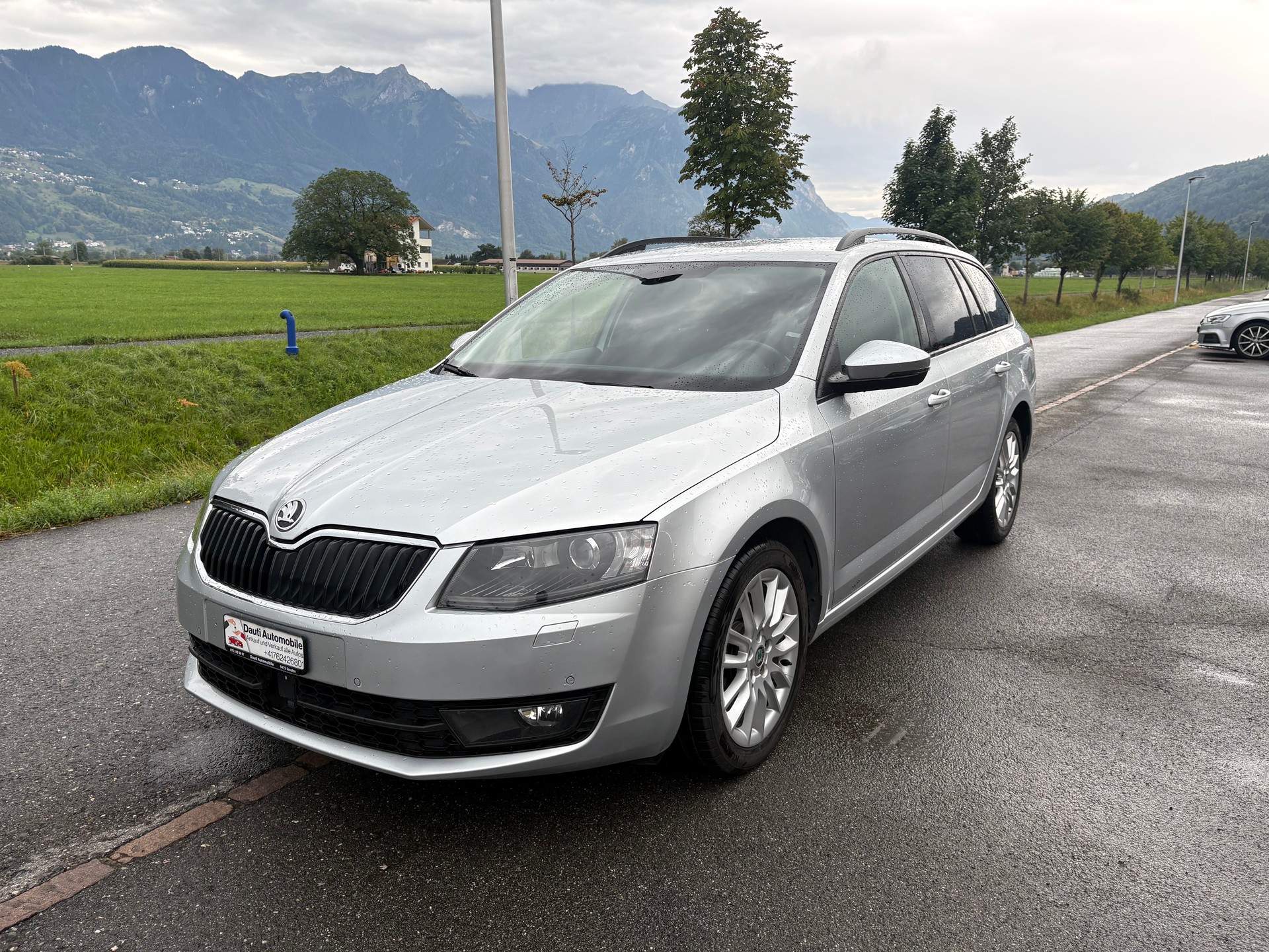 SKODA Octavia Combi 2.0 TDI Ambition 4x4 DSG-image-0