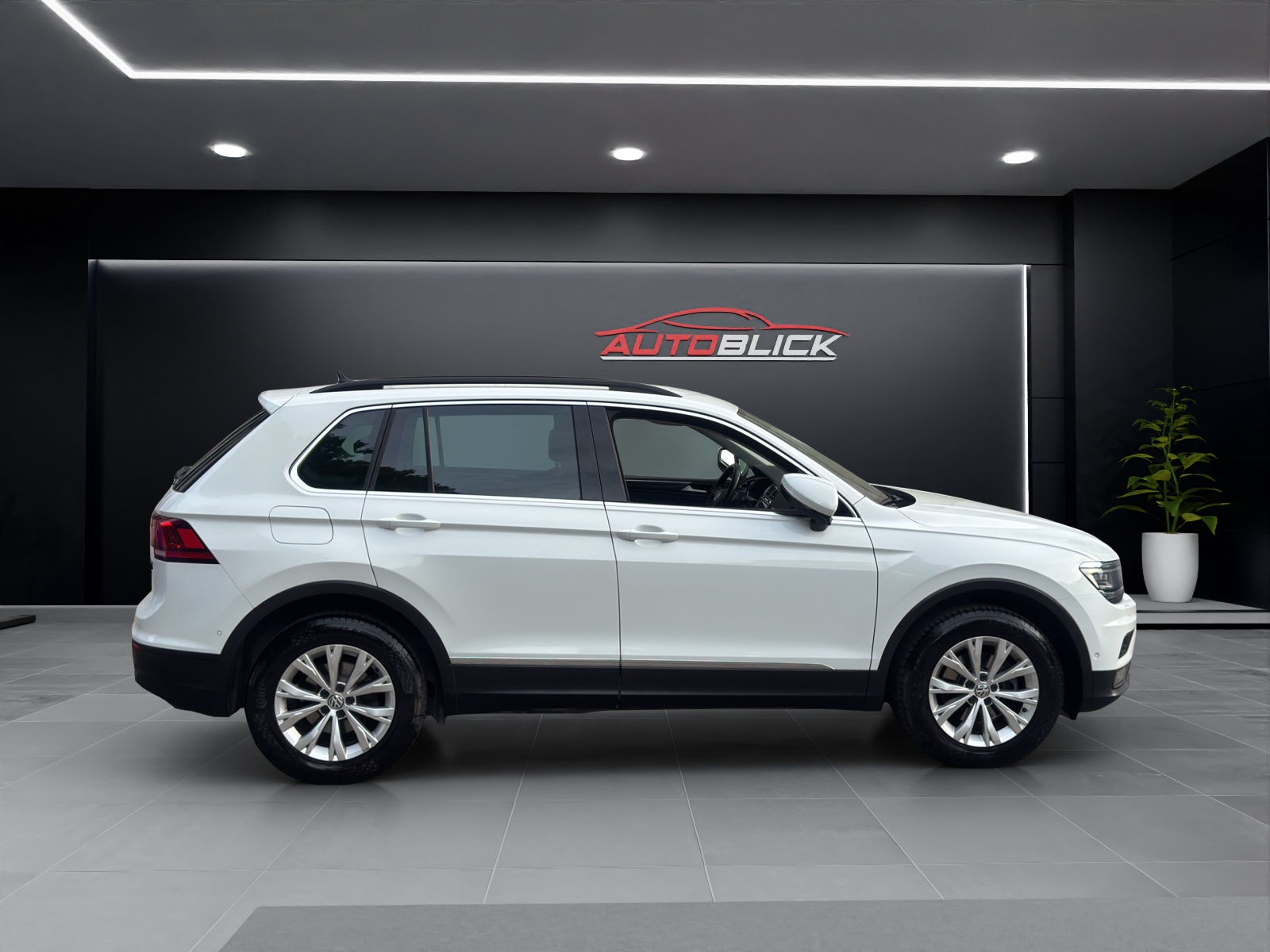 VW Tiguan 2.0 TDI SCR Offroad 4Motion DSG * Frisch ab Service & ab MFK-image-7