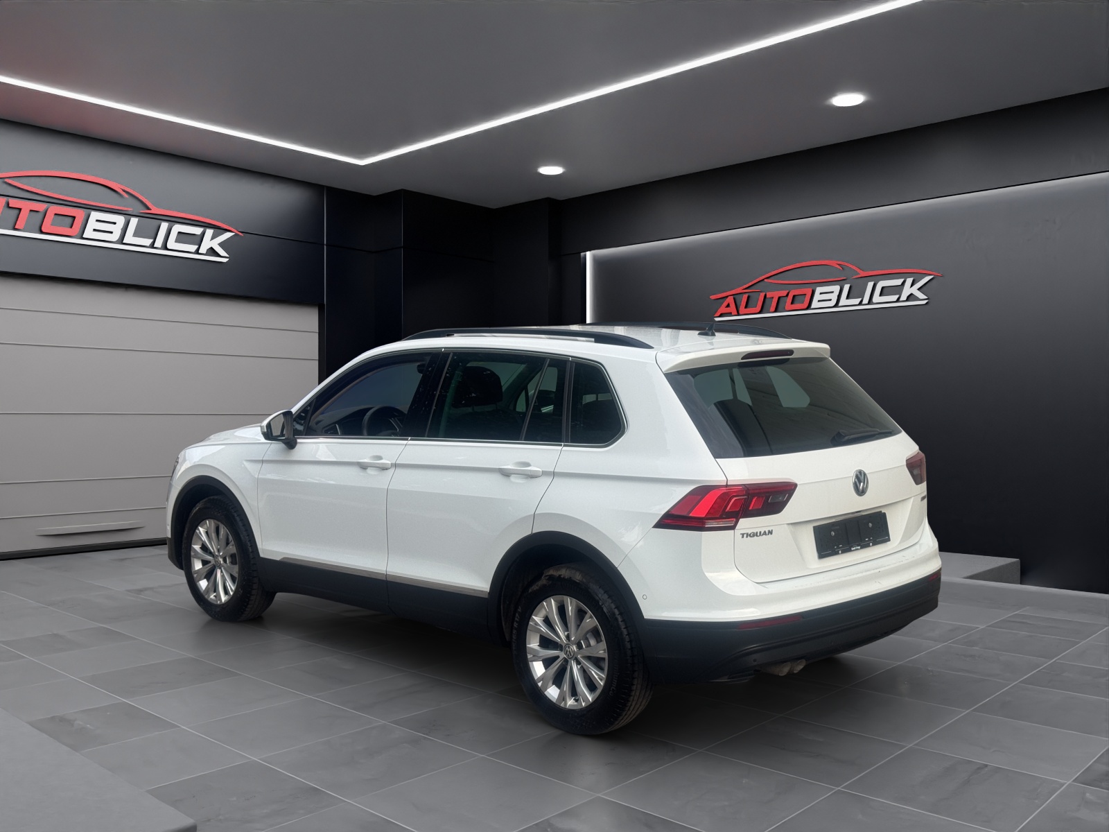 VW Tiguan 2.0 TDI SCR Offroad 4Motion DSG * Frisch ab Service & ab MFK-image-1