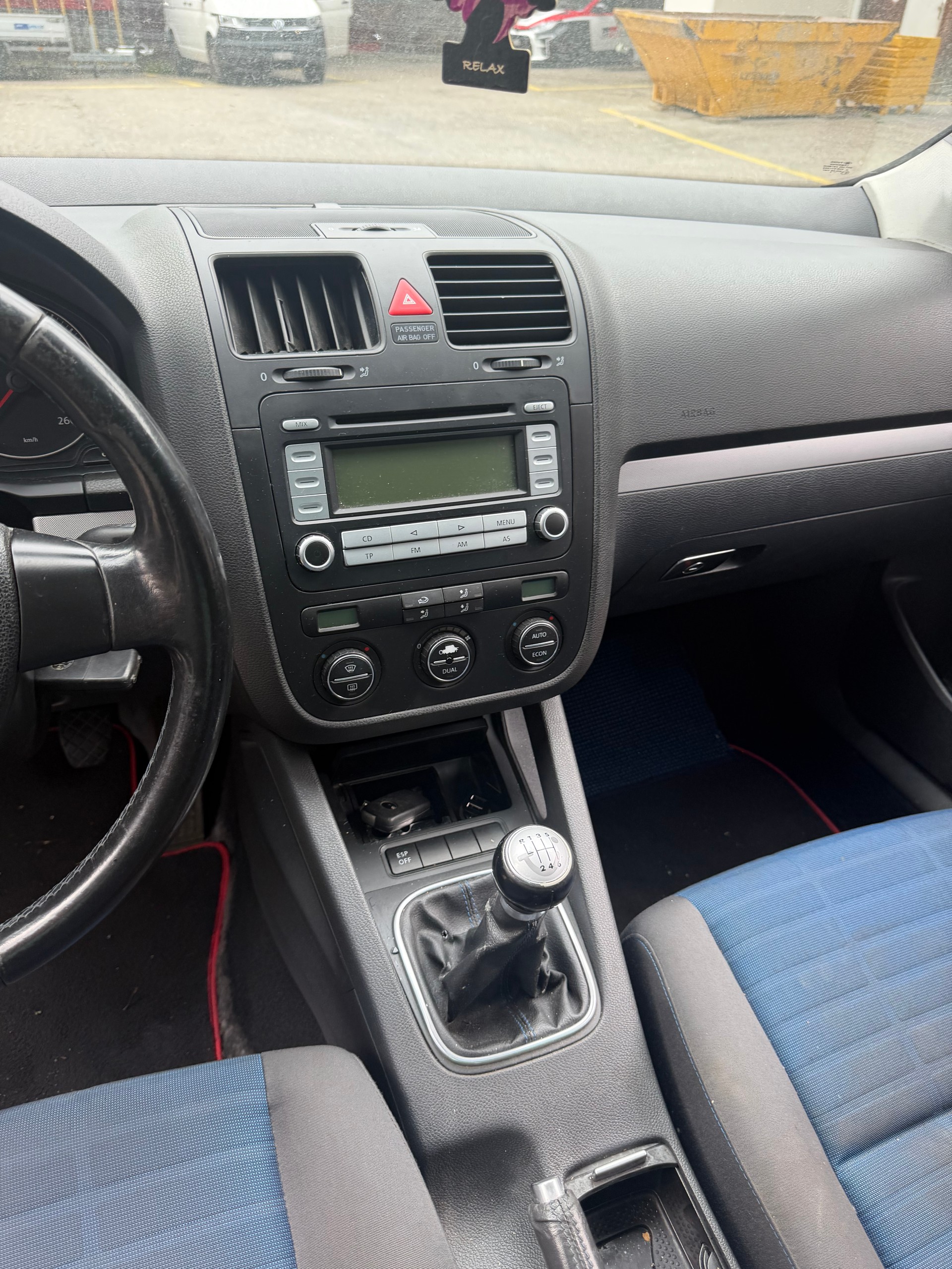 VW Golf 2.0 TDI Comfortline-image-7