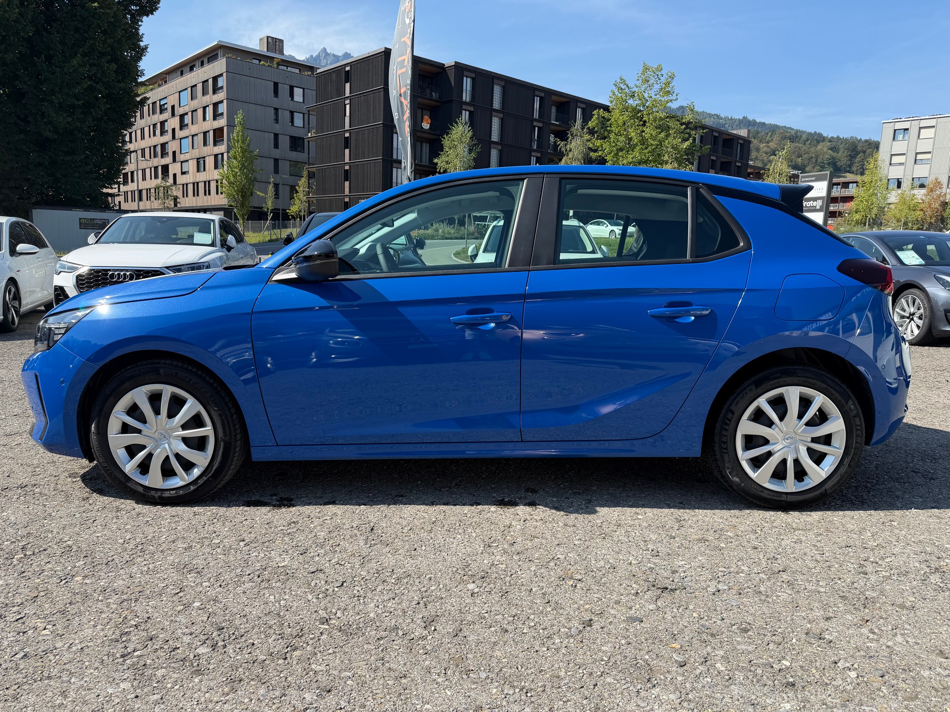 OPEL Corsa 1.2 TP Edition A-image-8
