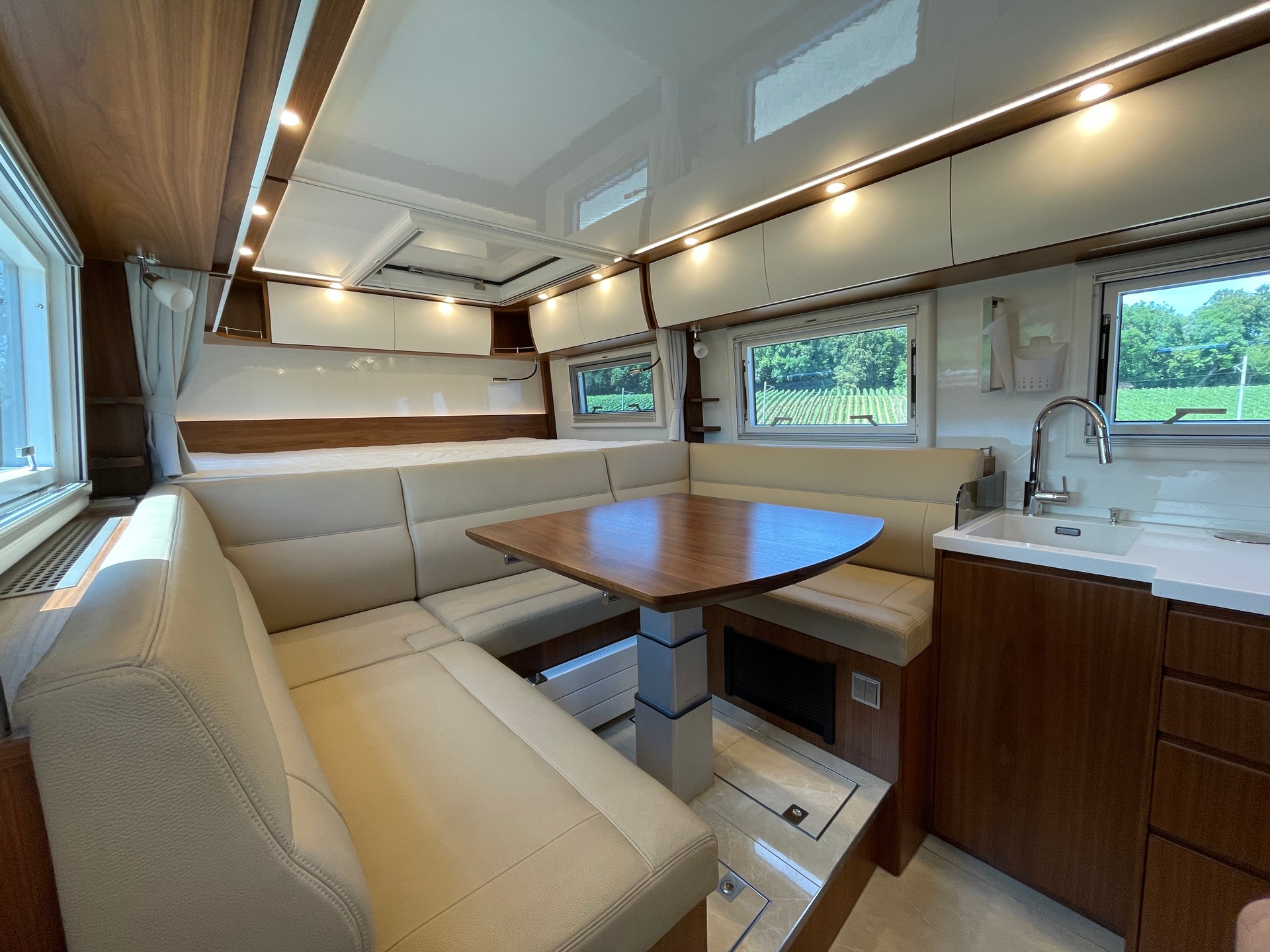 MAN TGS 18.420 4x4 Discover Mobil 60 FBX-image-12