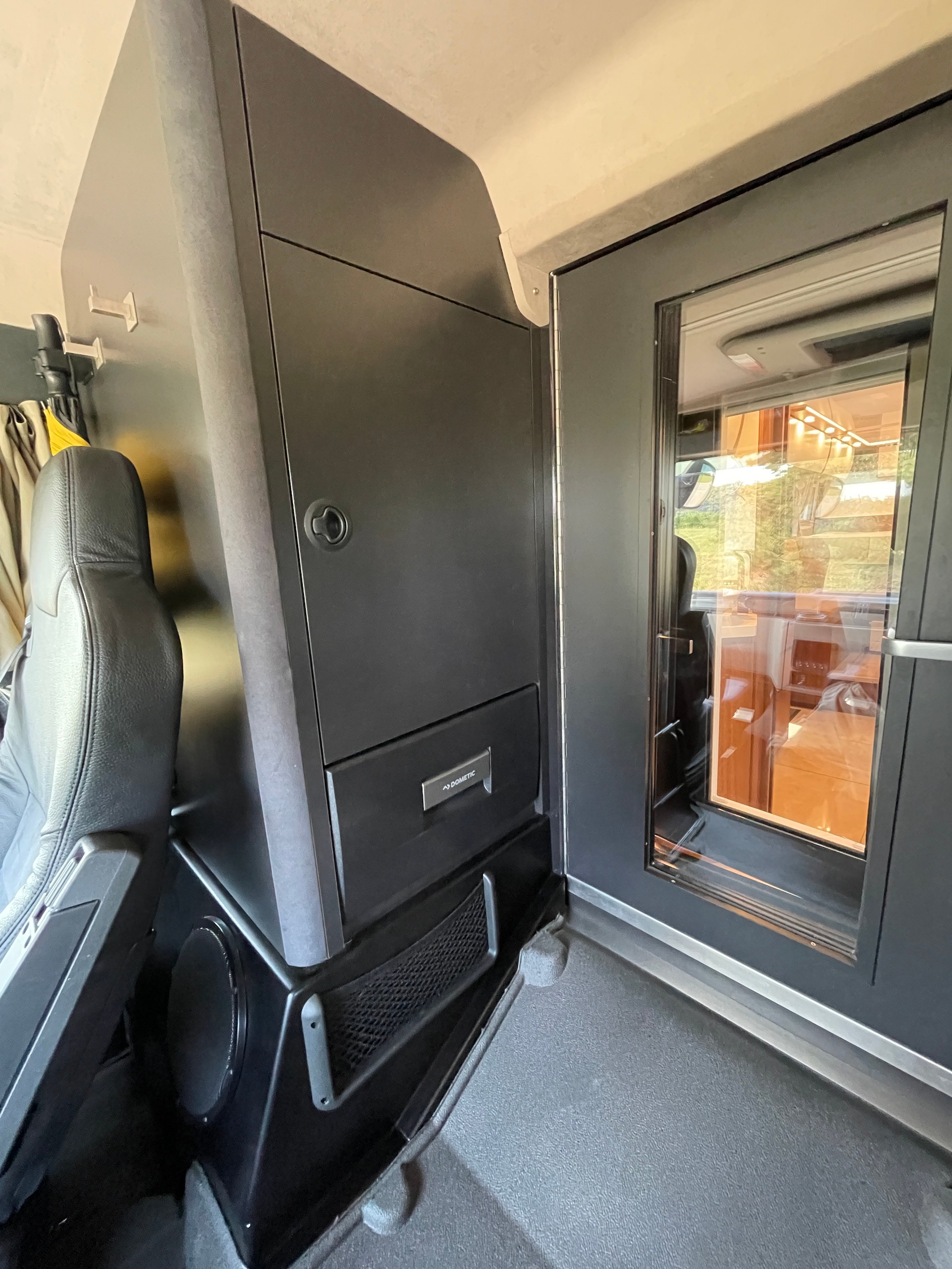 MAN TGS 18.420 4x4 Discover Mobil 60 FBX-image-9