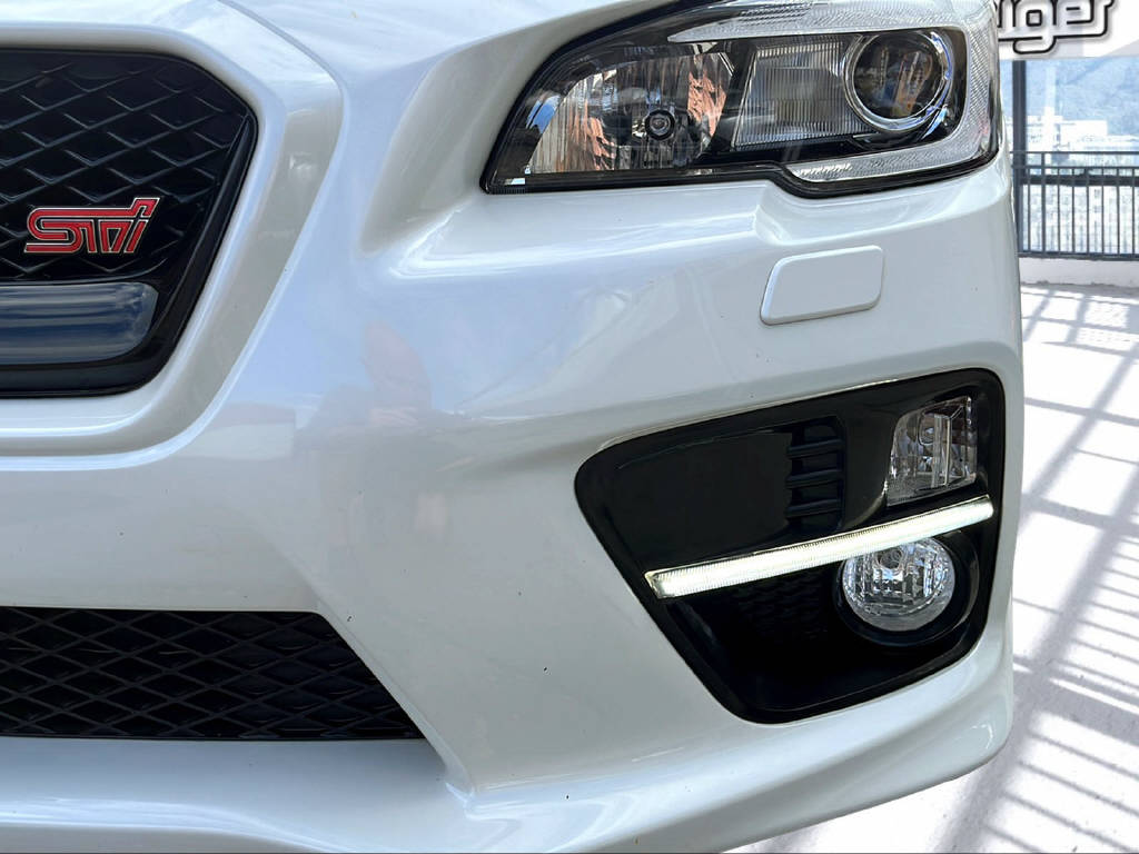 SUBARU WRX STI 2.5 T Sport white@black special-image-28