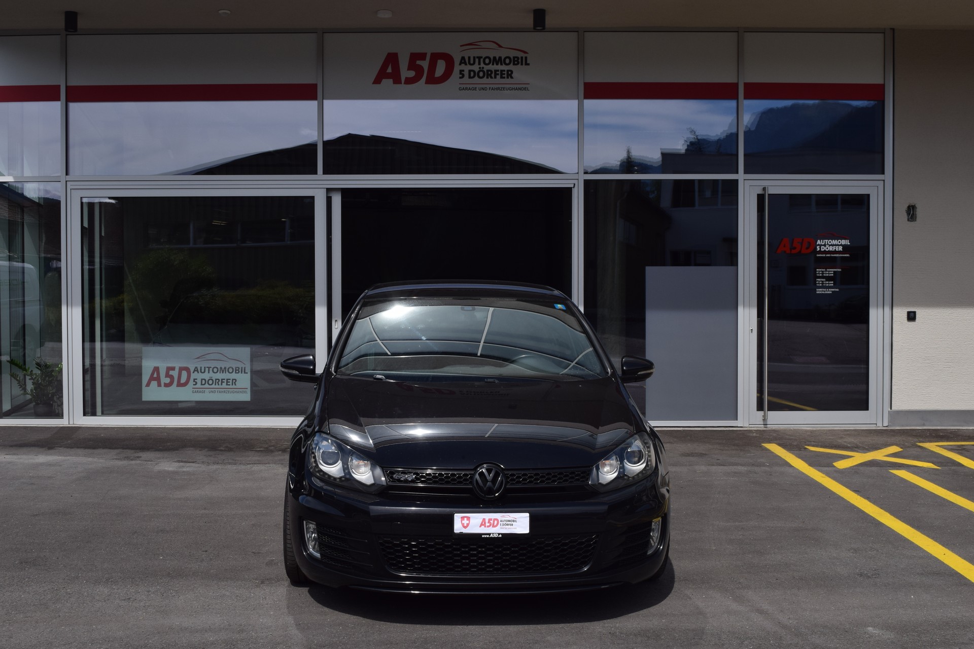 VW Golf 2.0 TSI GTI Edition-image-0