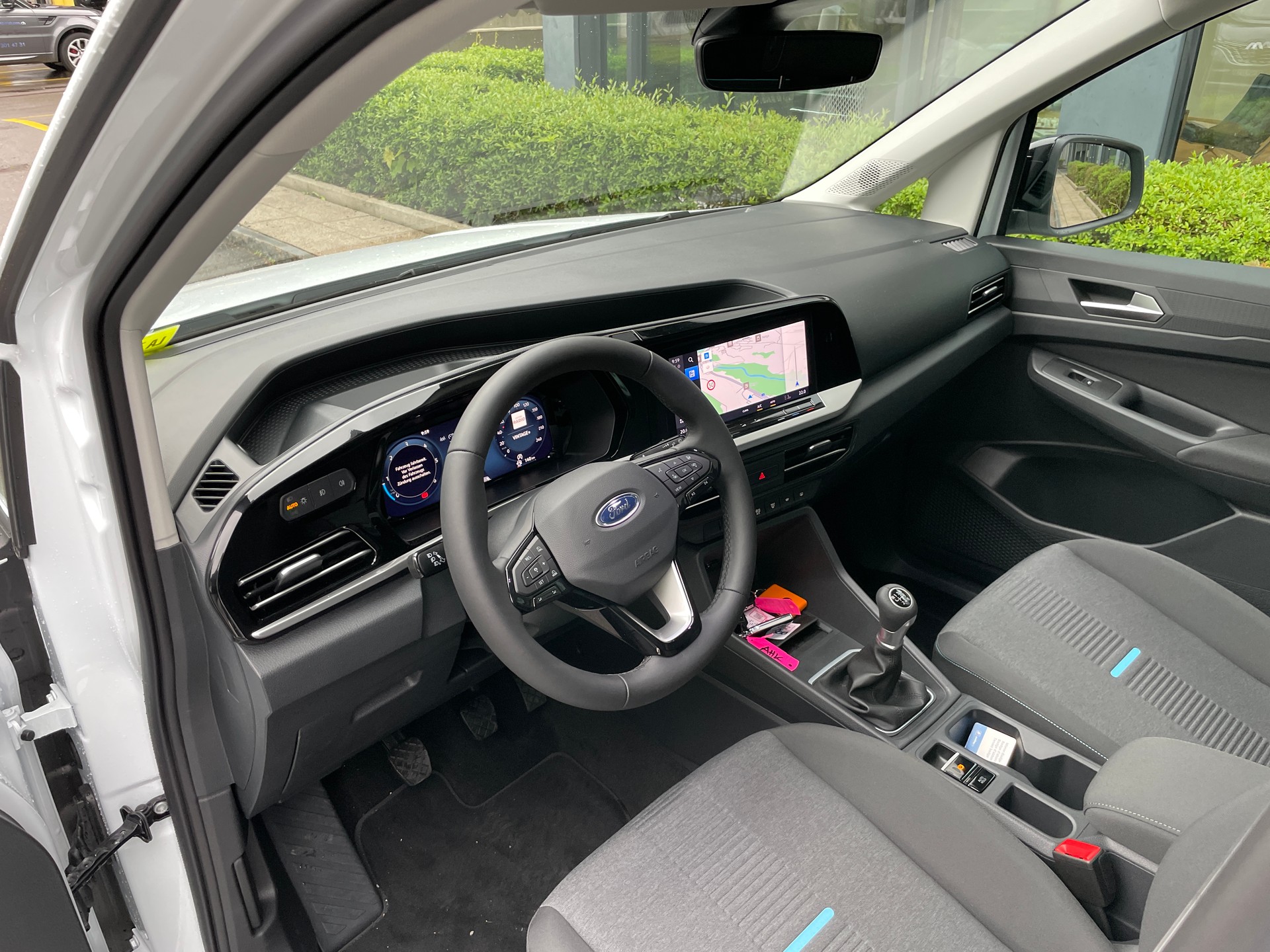FORD Grand Tourneo Connect 2.0 EcoBlue AWD Active 7-Sitzer-image-8