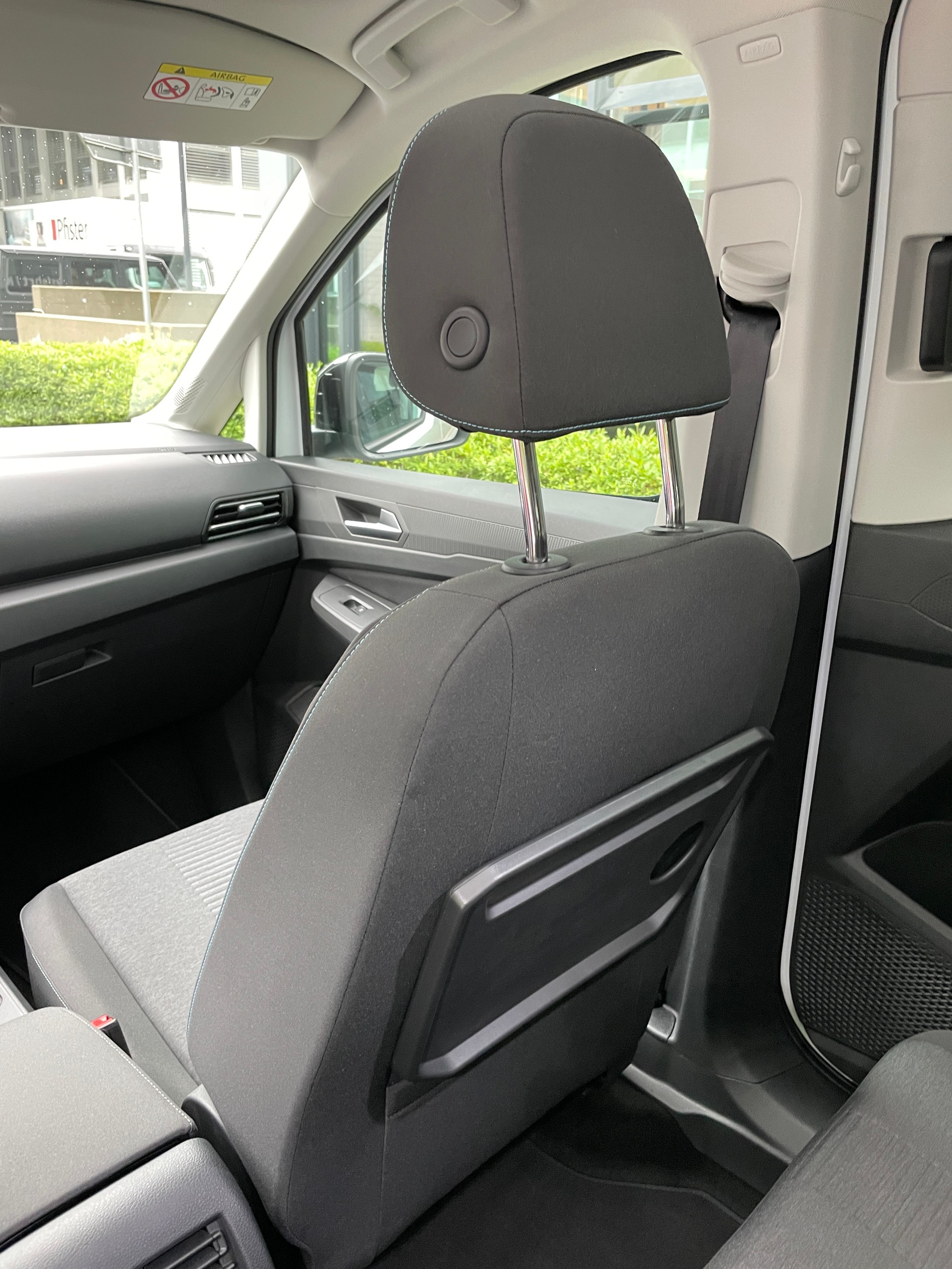 FORD Grand Tourneo Connect 2.0 EcoBlue AWD Active 7-Sitzer-image-16