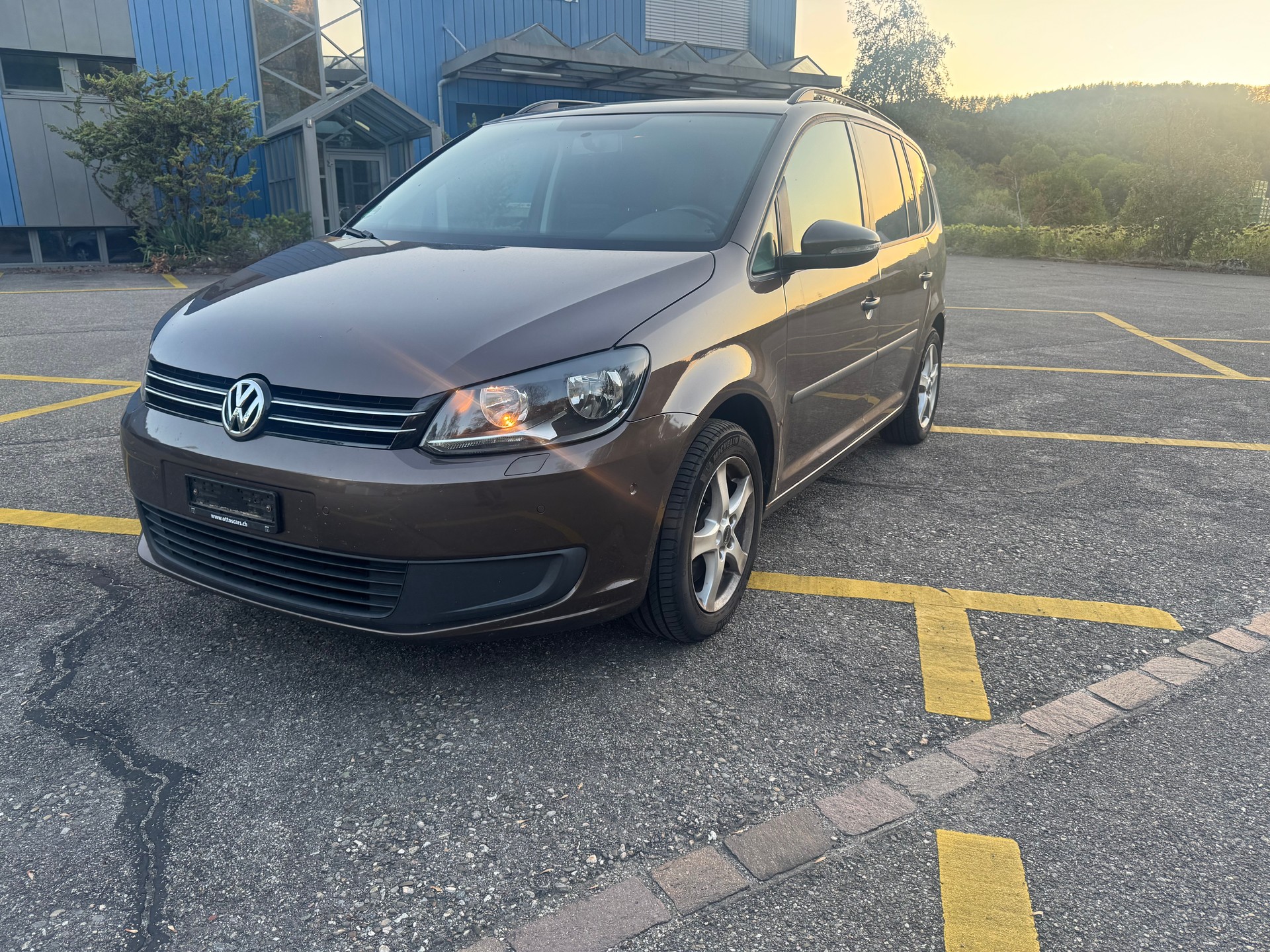VW Touran 1.4 TSI Trendline DSG-image-0