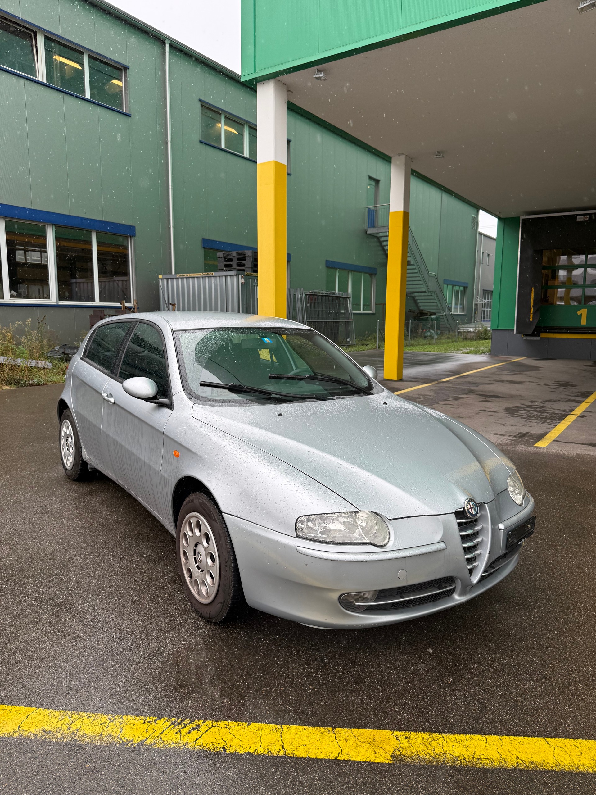 ALFA ROMEO 147 1.6 TS 16V Distinctive