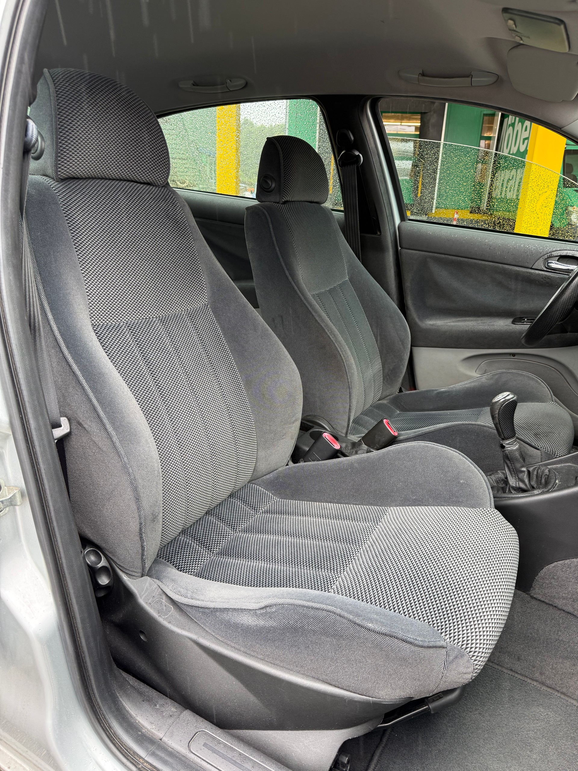 ALFA ROMEO 147 1.6 TS 16V Distinctive-image-14