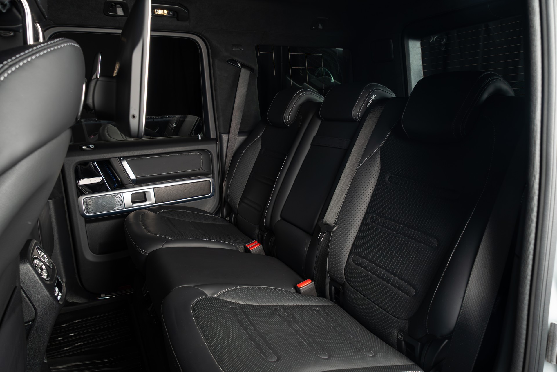 MERCEDES-BENZ G 450d 9G-Tronic-image-13