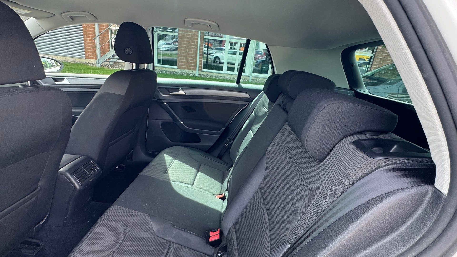 VW Golf 1.6 TDI Comfortline-image-6