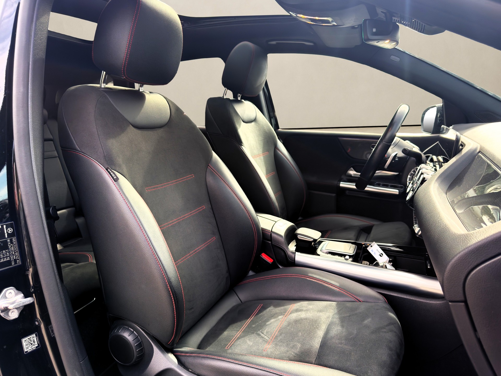 MERCEDES-BENZ B 220 d 4Matic❗AMG Line❗8G-DCT ✅CH-Fahrzeug & 8-fach bereift✅-image-9