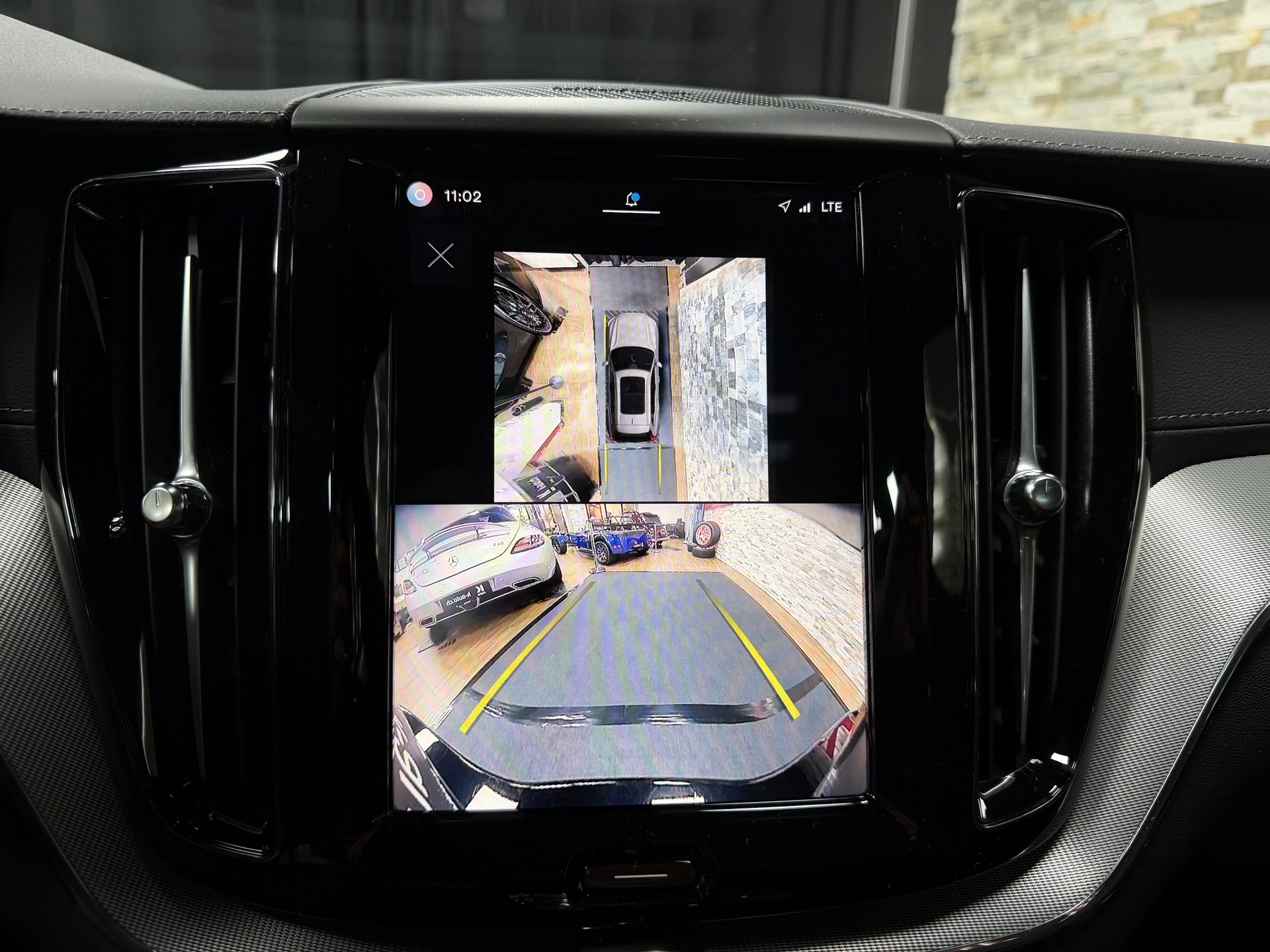 VOLVO XC60 B5 Benzin Mild Hybrid AWD Ultra Dark Geartronic-image-23