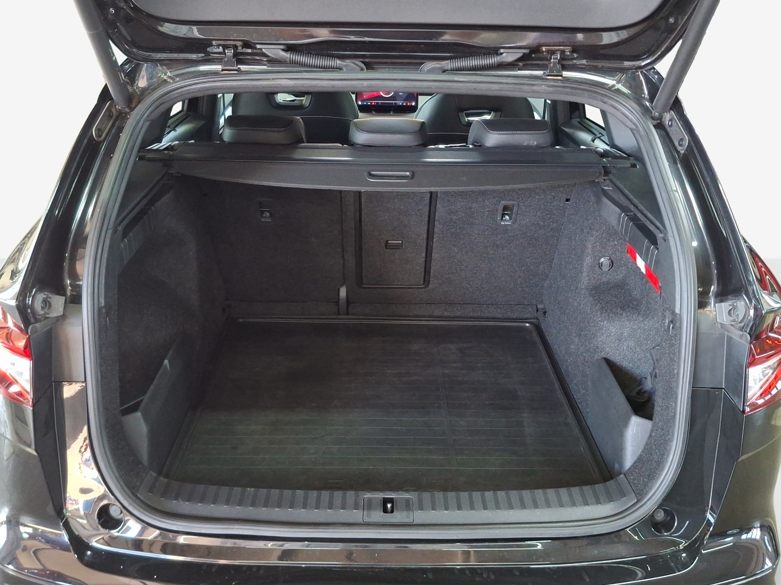 SKODA Enyaq iV 80 SportLine Ultra-image-12