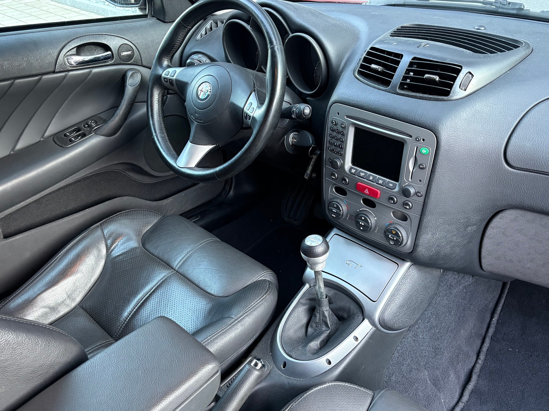 ALFA ROMEO GT 2.0 JTS Distinctive Frisch ab MFK-image-12