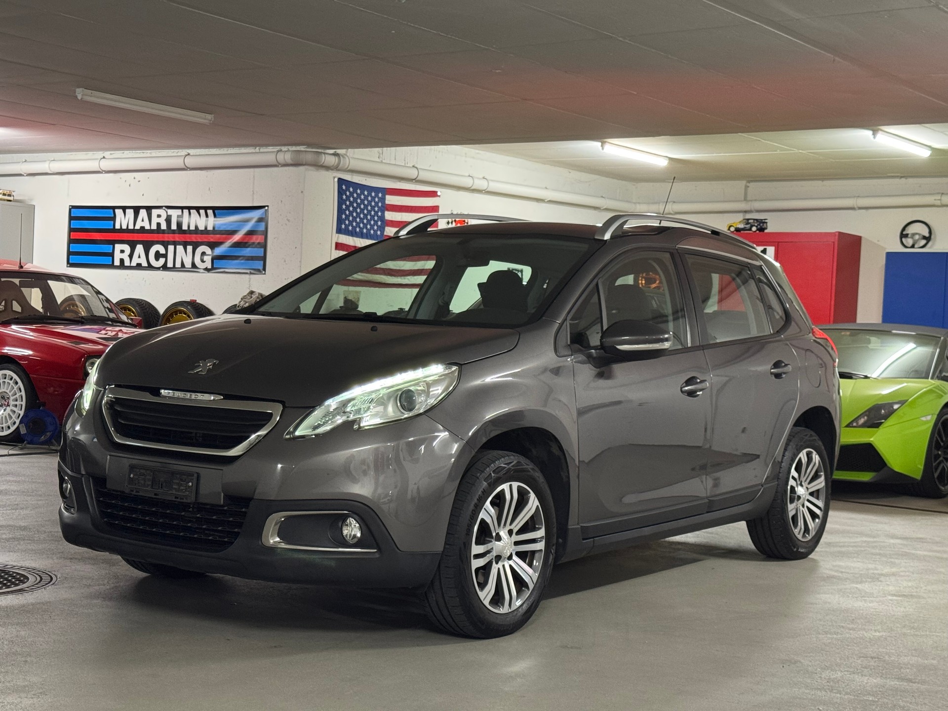 PEUGEOT 2008 1.2 VTI Active-image-0