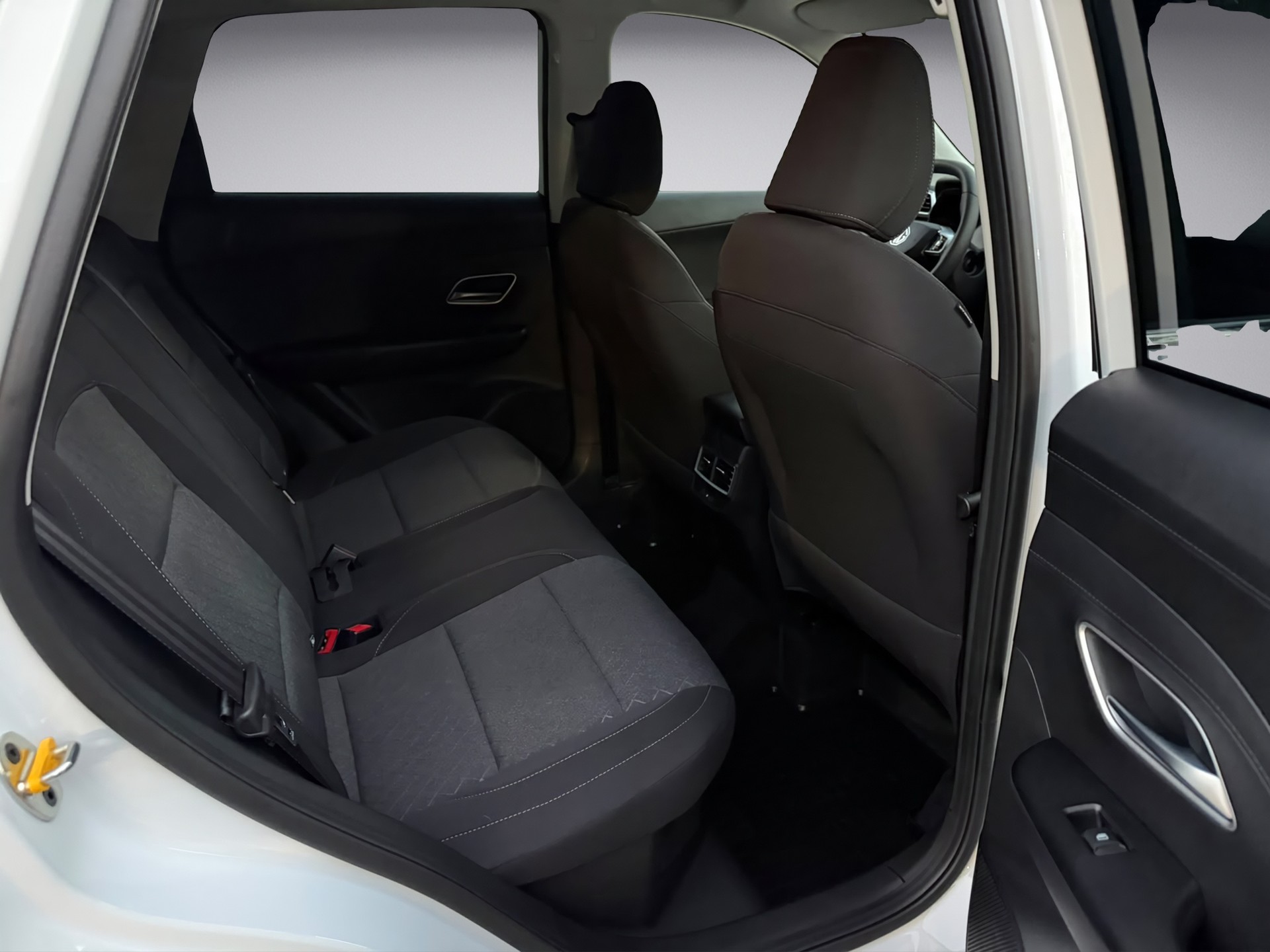 MG ZS 1.5 HEV Comfort-image-11
