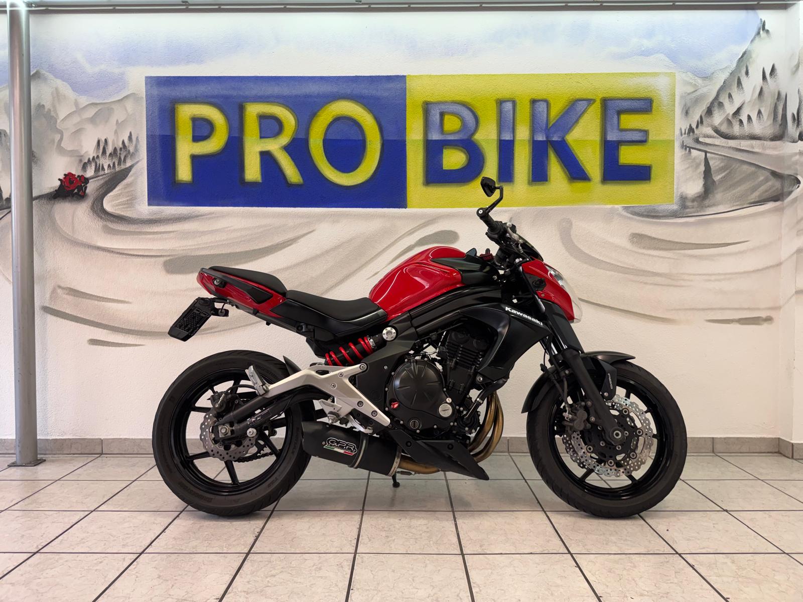 KAWASAKI ER-6N ABS 35 kw-showroom-element-1