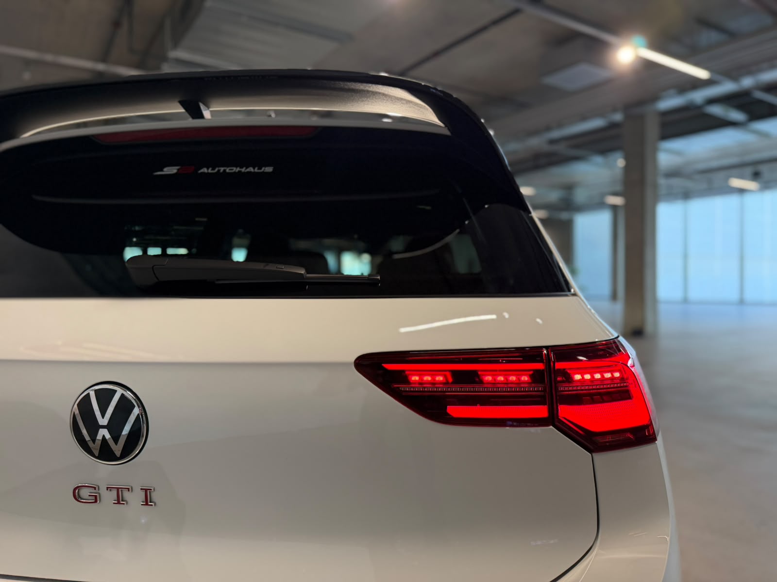 VW Golf 2.0 TSI GTI Clubsport DSG-image-15