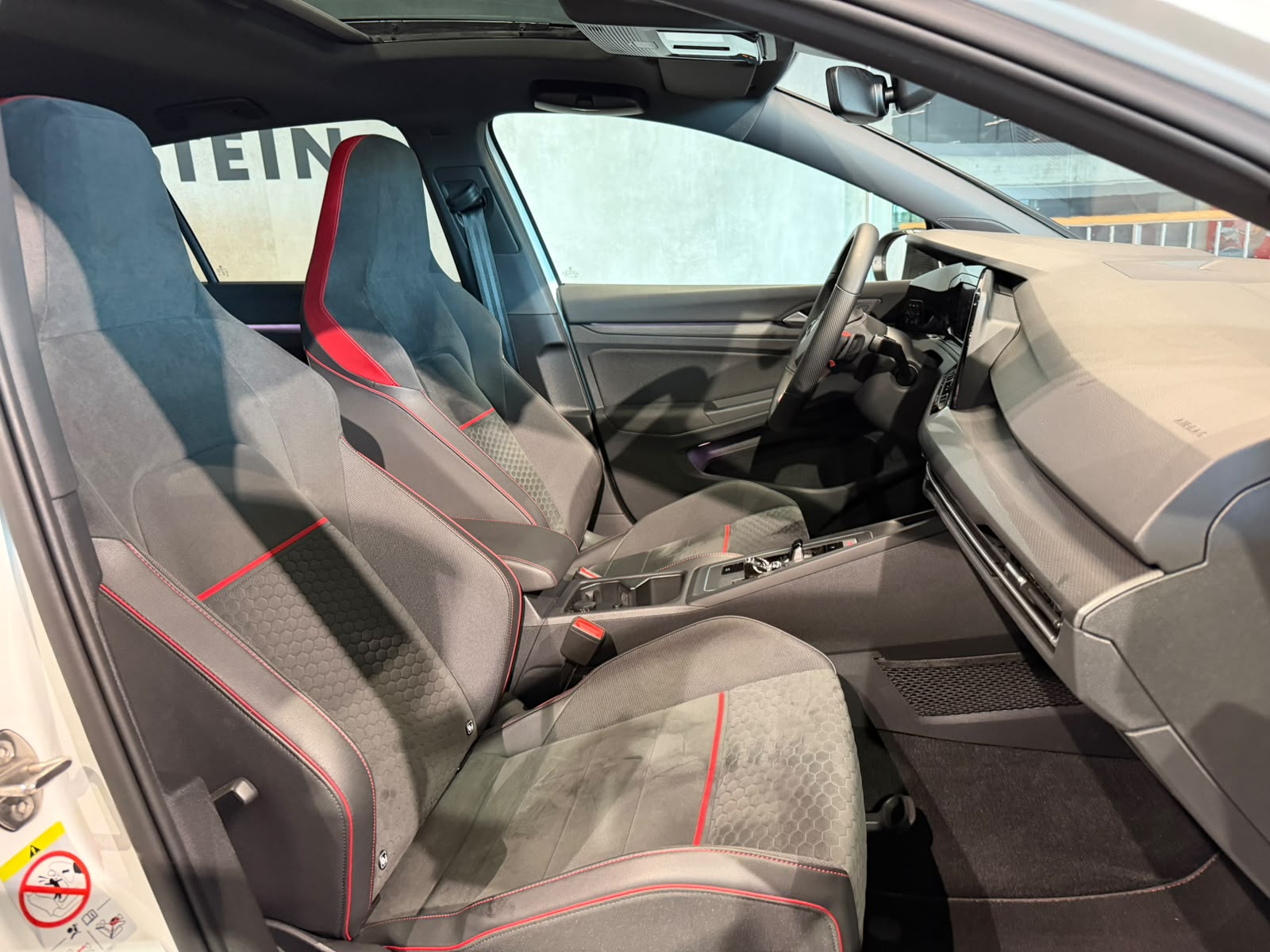 VW Golf 2.0 TSI GTI Clubsport DSG-image-19