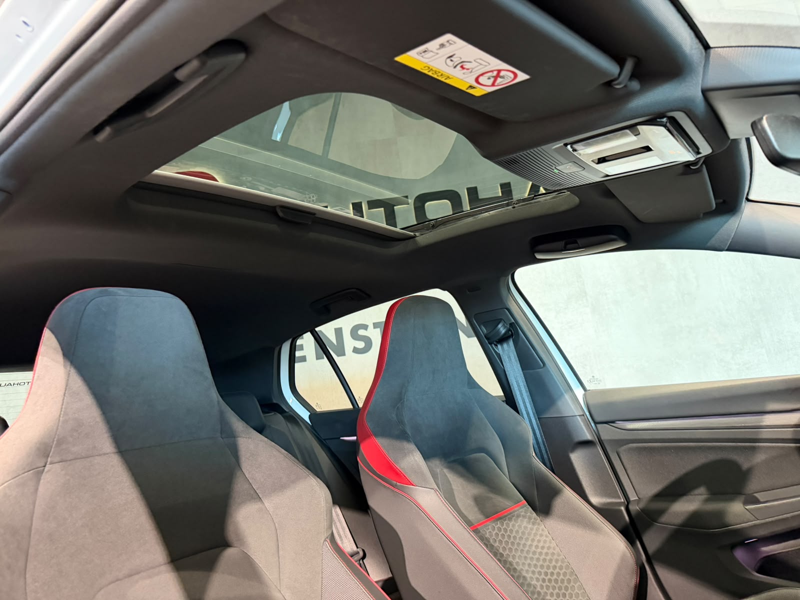 VW Golf 2.0 TSI GTI Clubsport DSG-image-23