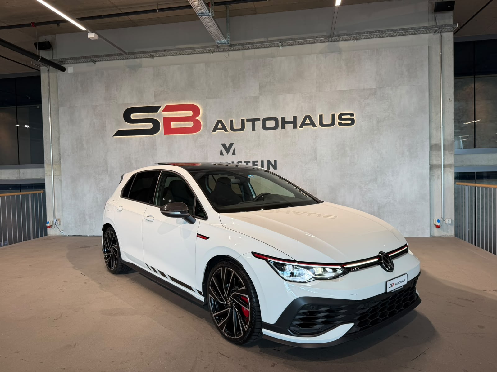 VW Golf 2.0 TSI GTI Clubsport DSG-image-1
