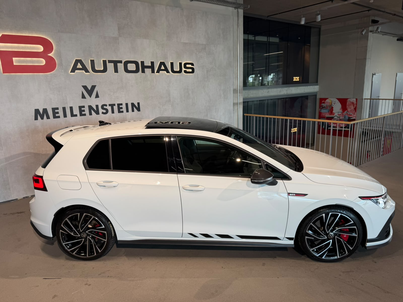 VW Golf 2.0 TSI GTI Clubsport DSG-image-7