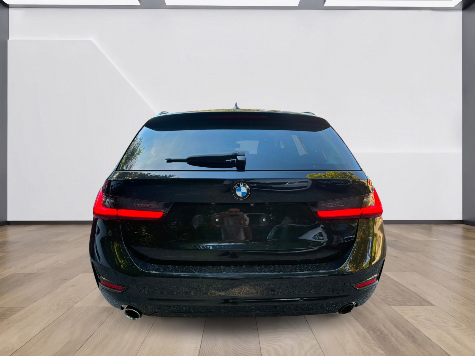 BMW 330d xDrive Touring Steptronic Sport Line-image-5