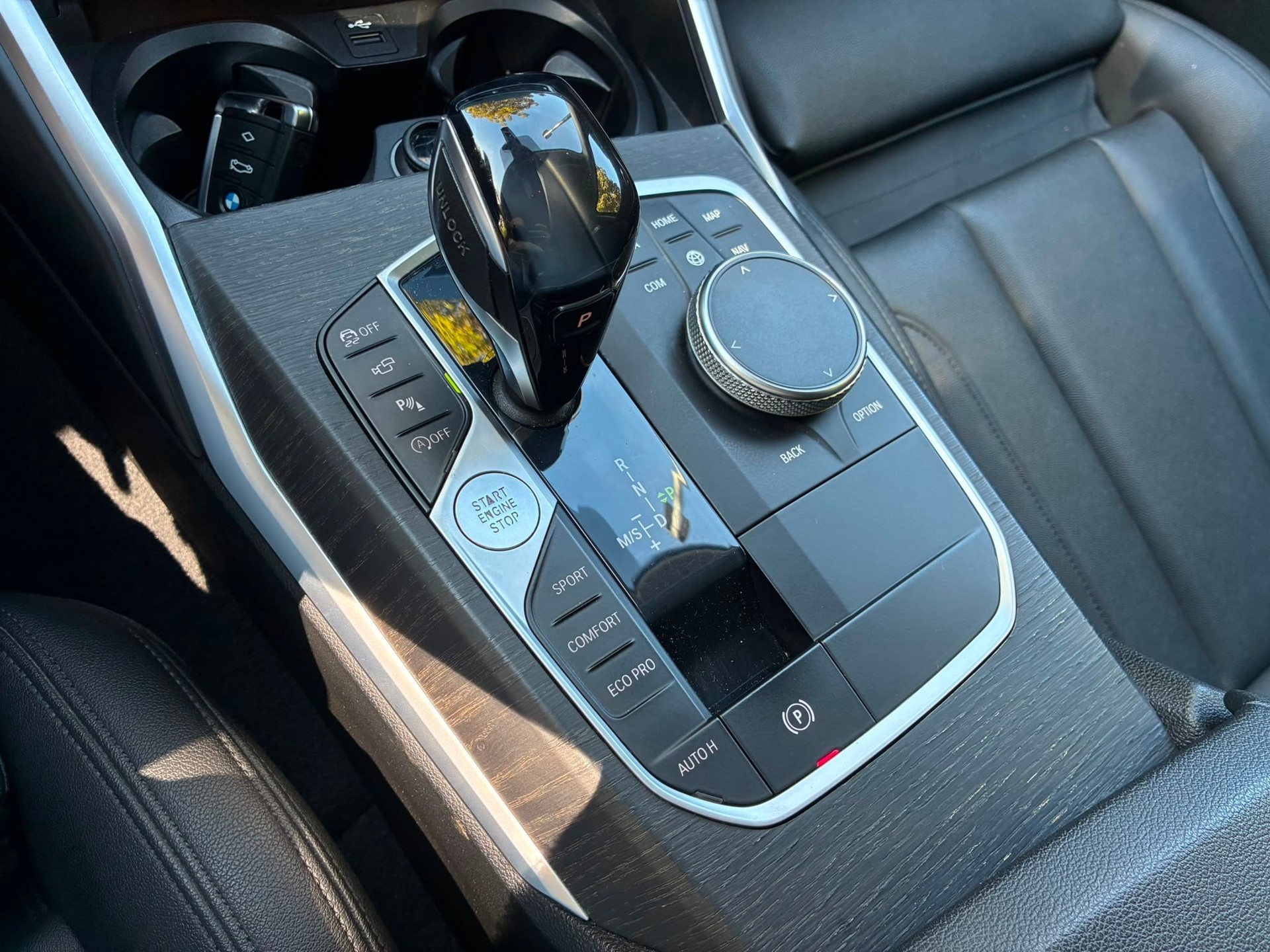 BMW 330d xDrive Touring Steptronic Sport Line-image-19