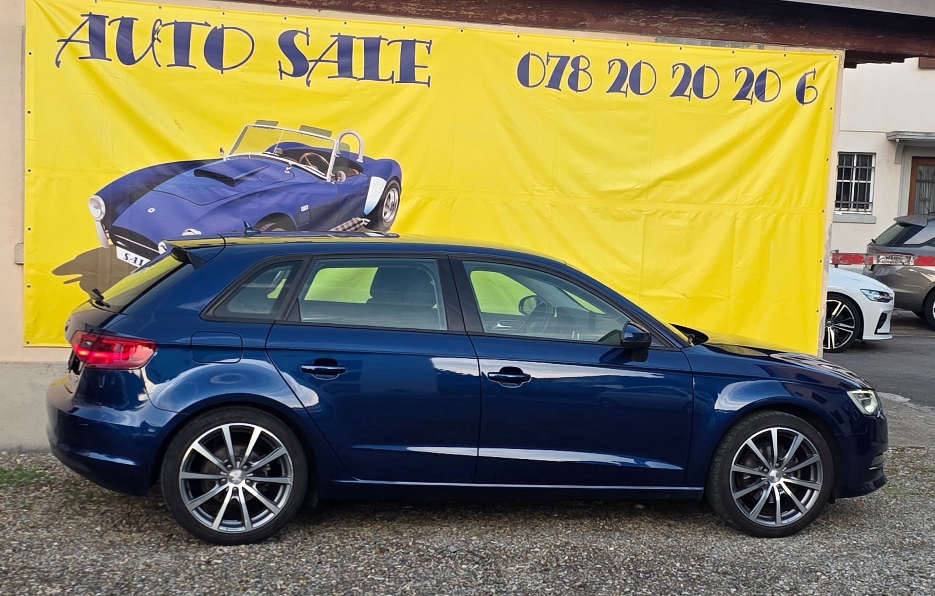AUDI A3 Sportback 1.4 TFSI Attraction-image-5