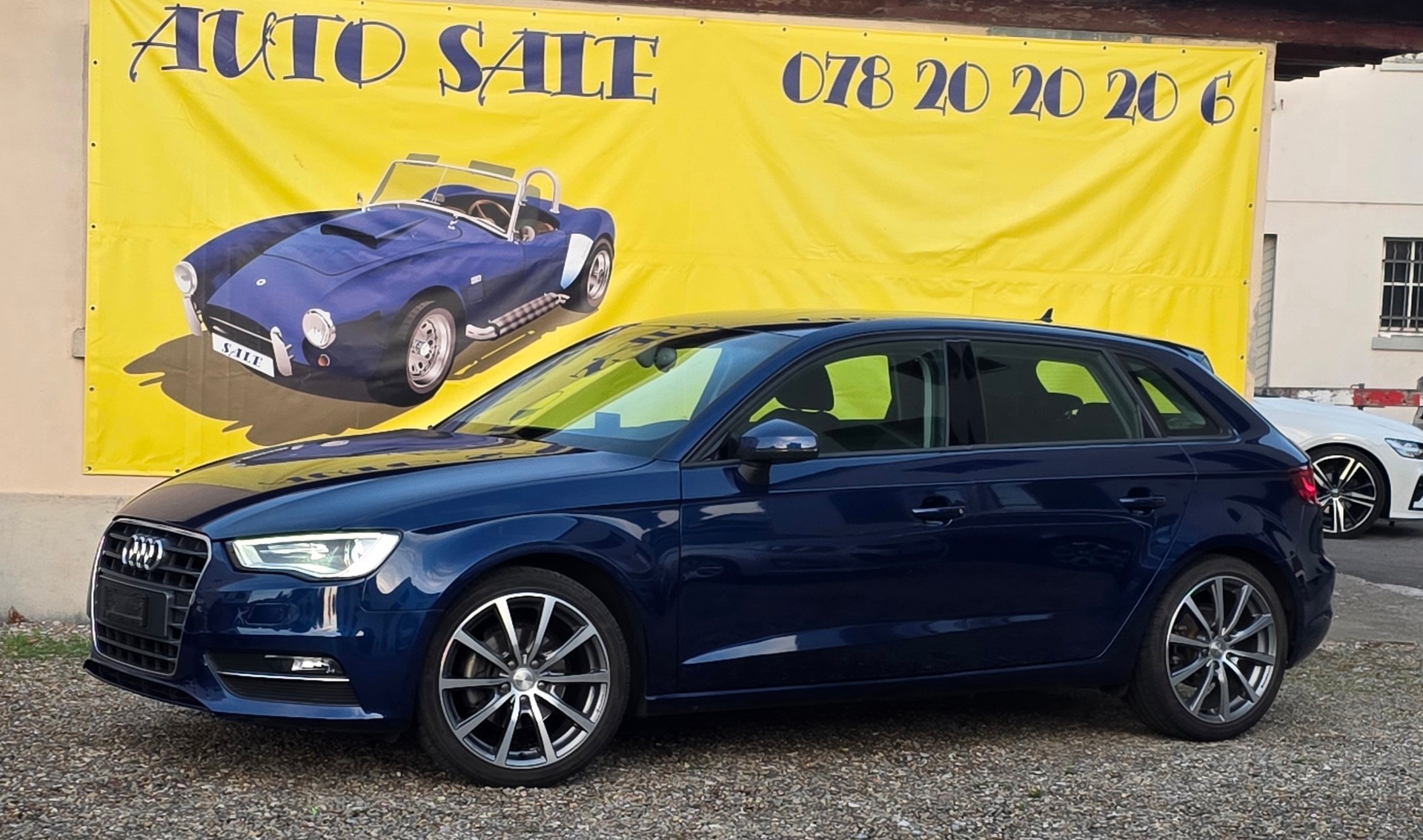 AUDI A3 Sportback 1.4 TFSI Attraction-image-1