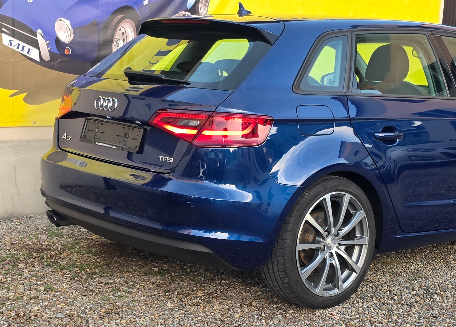 AUDI A3 Sportback 1.4 TFSI Attraction-image-6