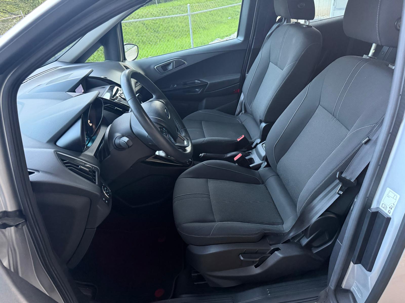 FORD B-Max 1.6 Ti-VCT Titanium PowerShift-image-9