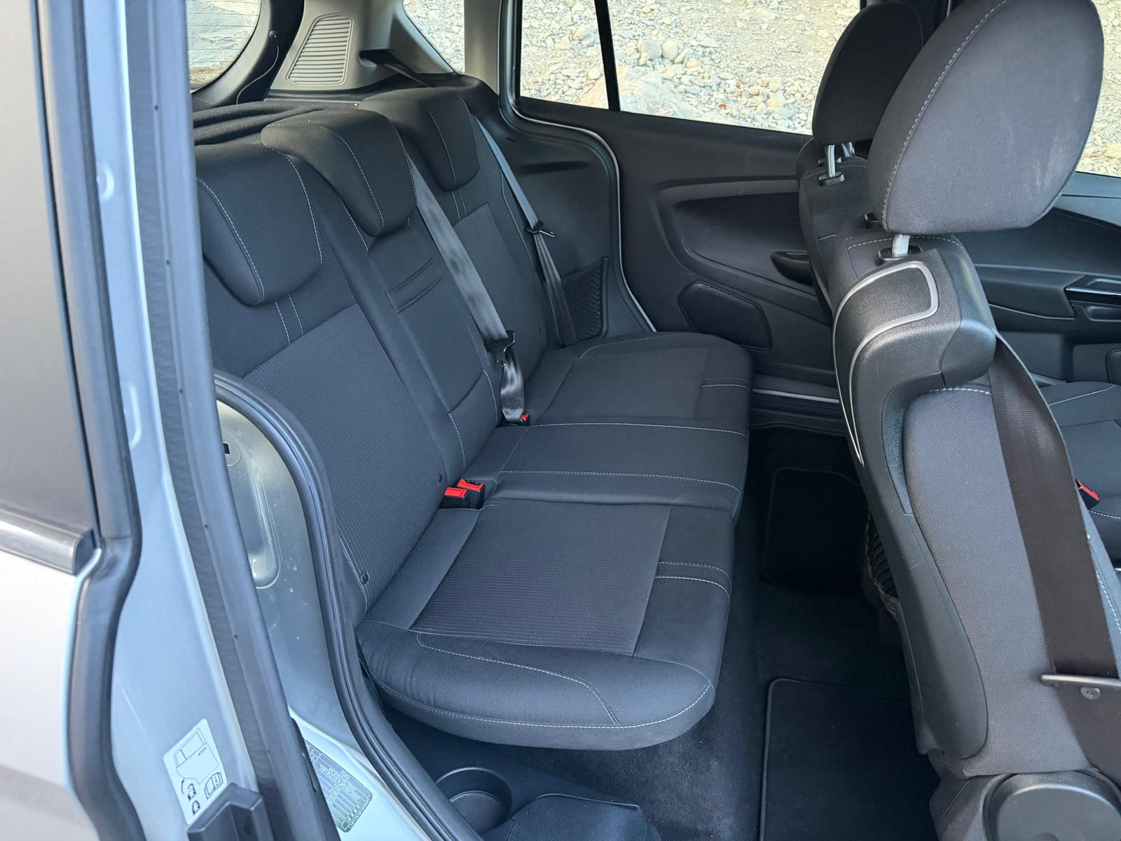 FORD B-Max 1.6 Ti-VCT Titanium PowerShift-image-12