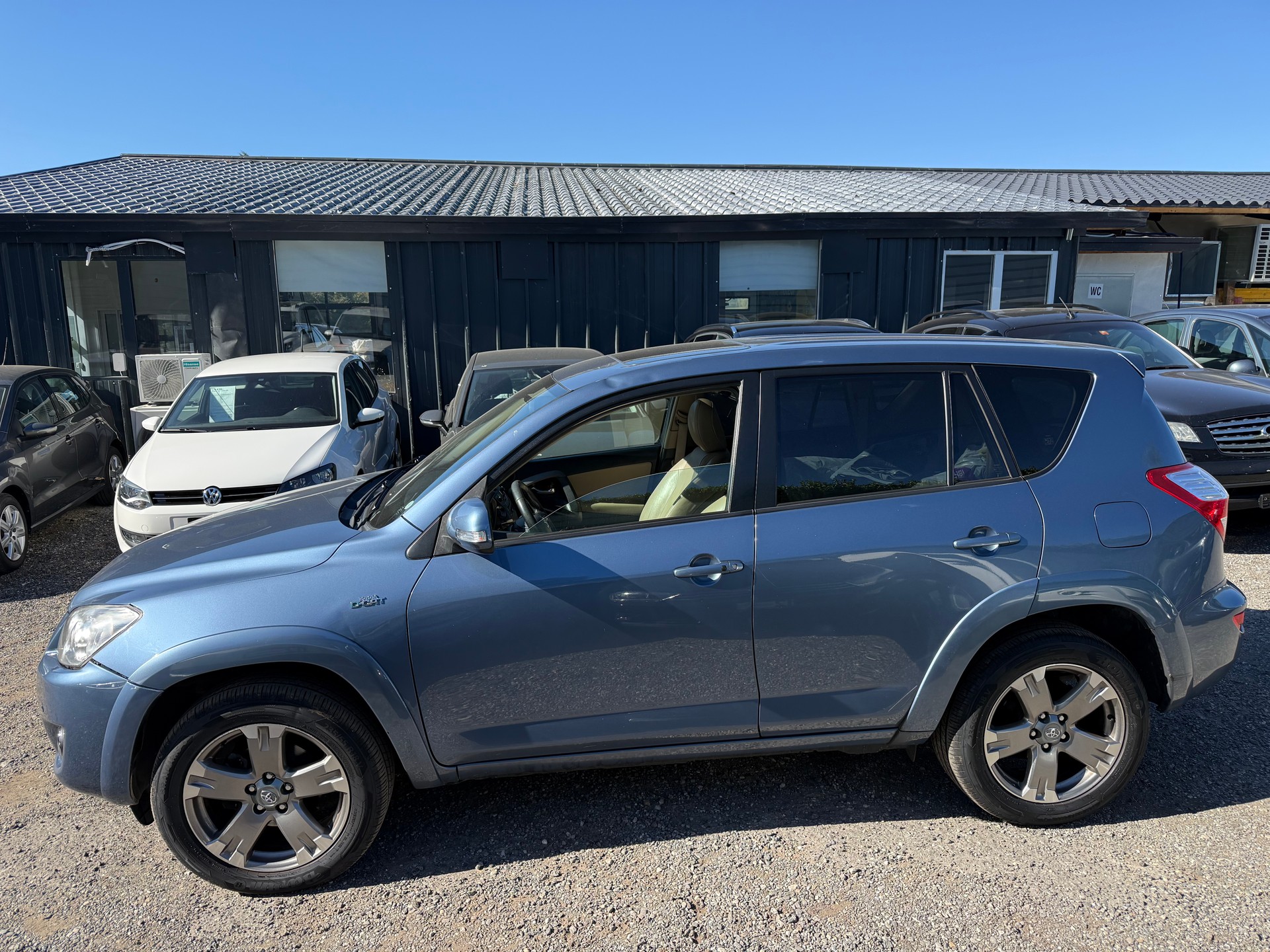 TOYOTA RAV-4 2.2D-CAT Linea Sol Premium AT-image-7
