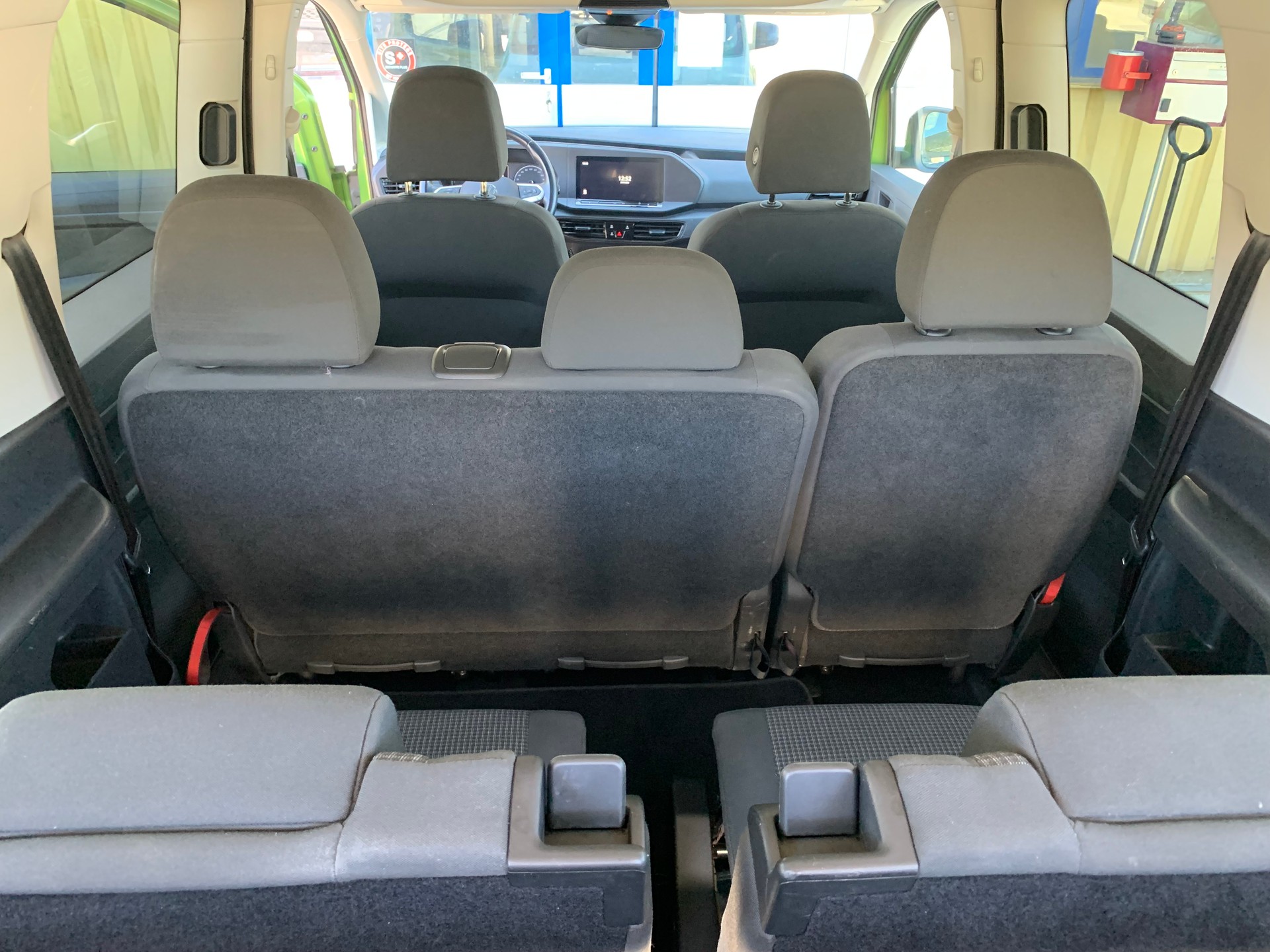 VW Caddy Maxi 2.0 TDI Liberty 4Motion-image-12