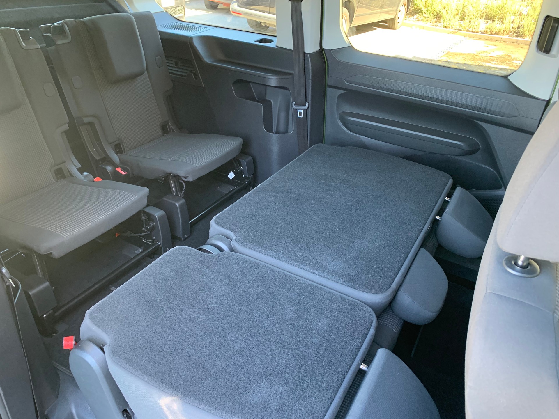 VW Caddy Maxi 2.0 TDI Liberty 4Motion-image-15