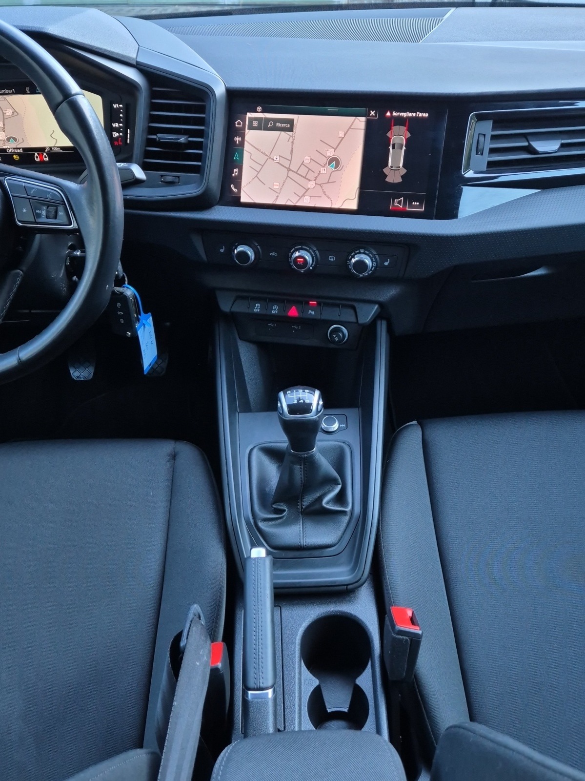 AUDI A1 Sportback 30 TFSI S-LINE-image-11