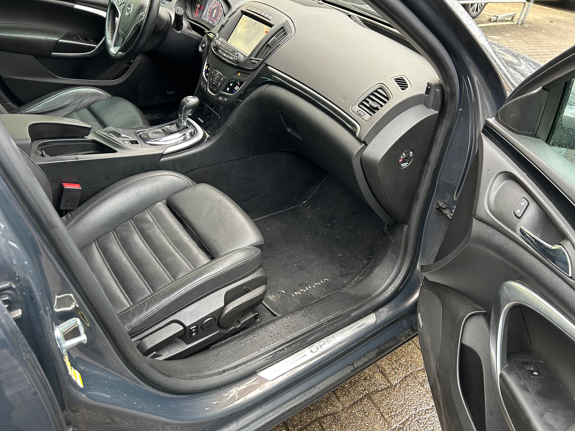 OPEL Insignia ST 2.0 CDTI Edition 4WD Aut.-image-12