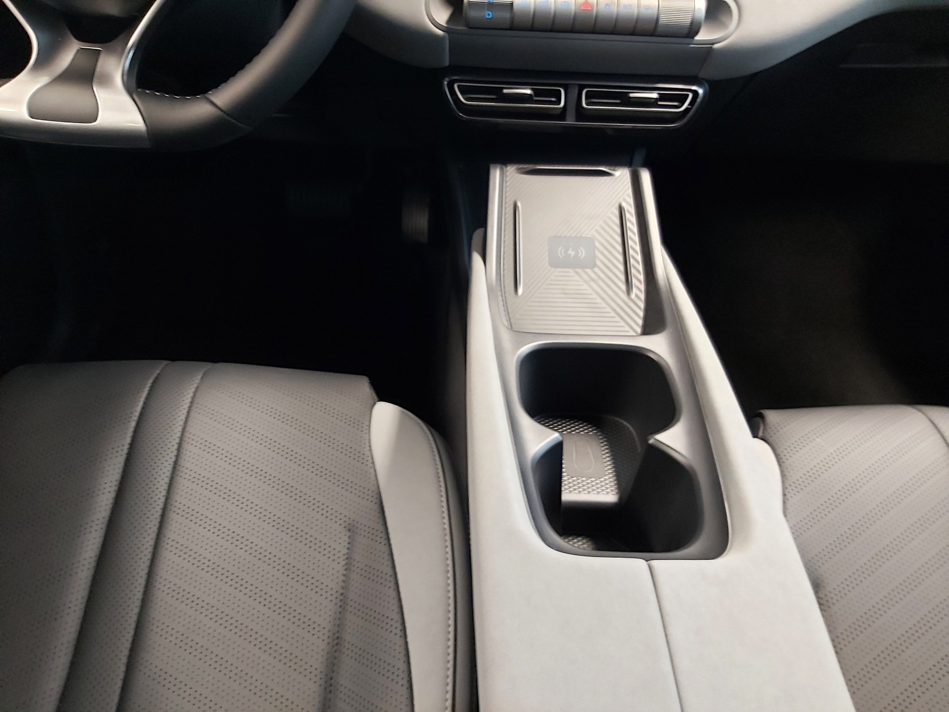 BYD Dolphin Surf Boost-image-18