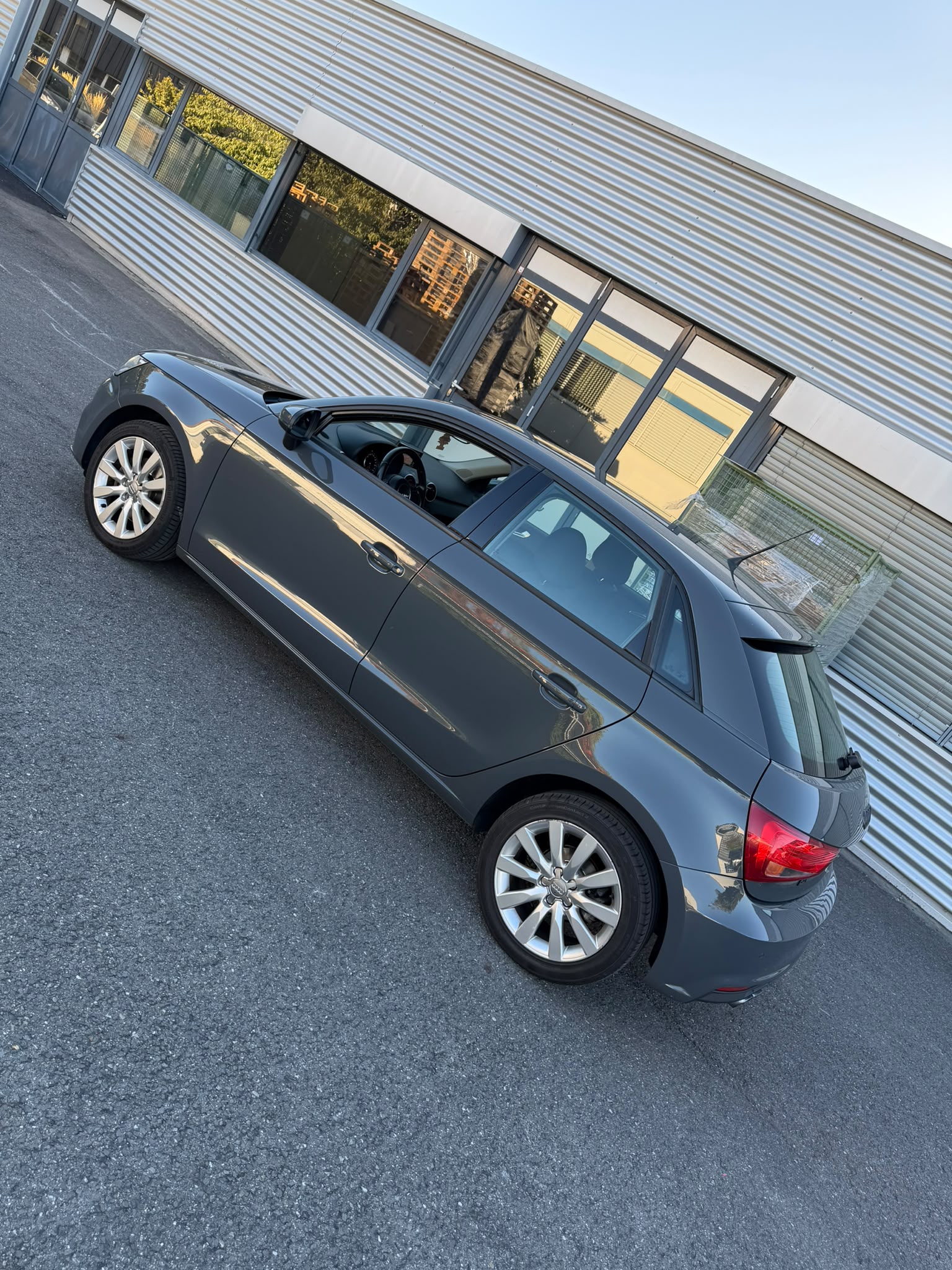 AUDI A1 Sportback 1.4 TFSI-image-1