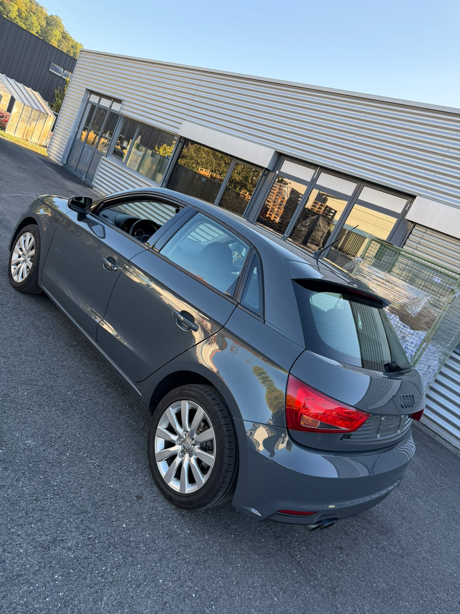 AUDI A1 Sportback 1.4 TFSI-image-3