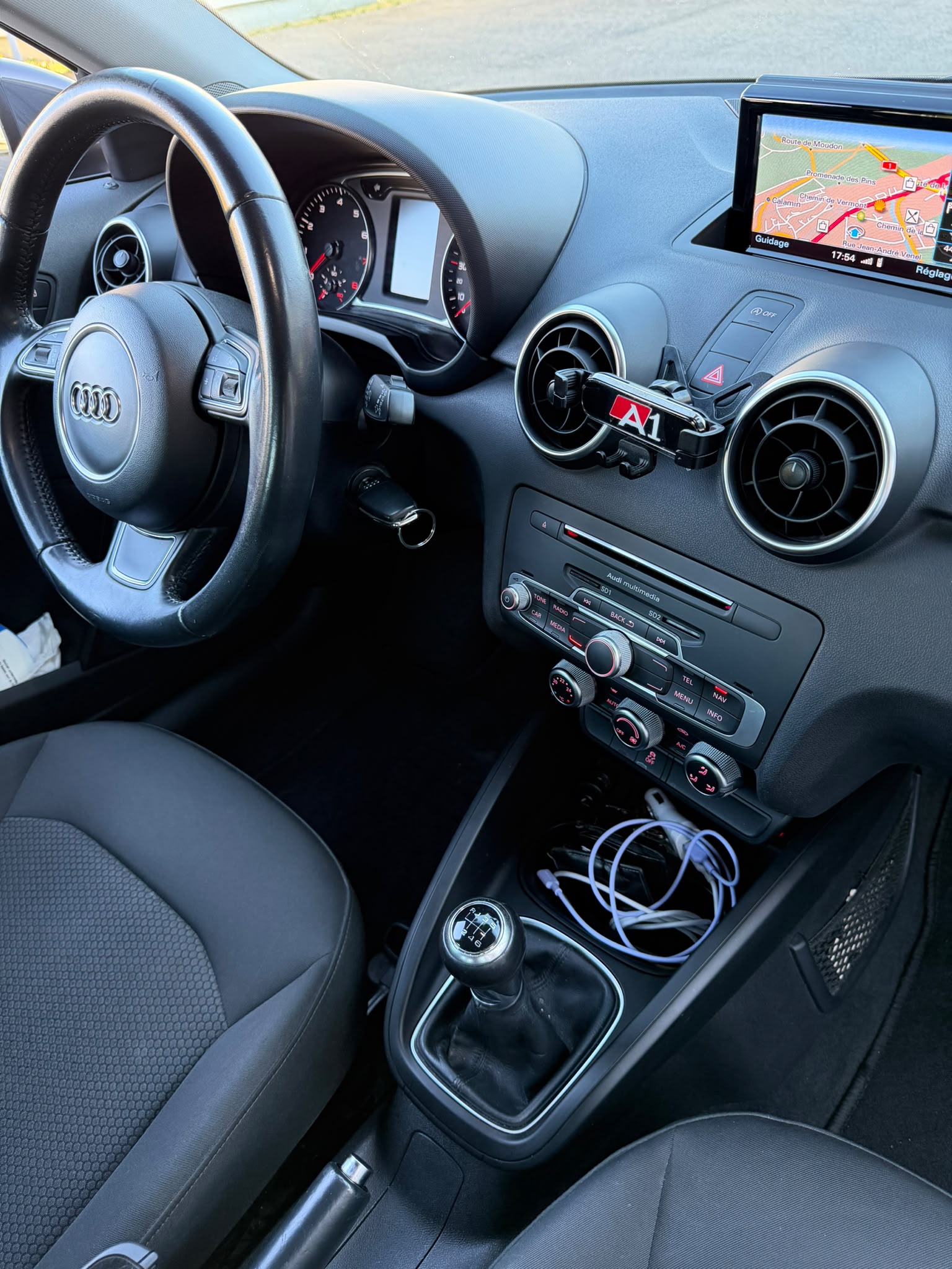 AUDI A1 Sportback 1.4 TFSI-image-13