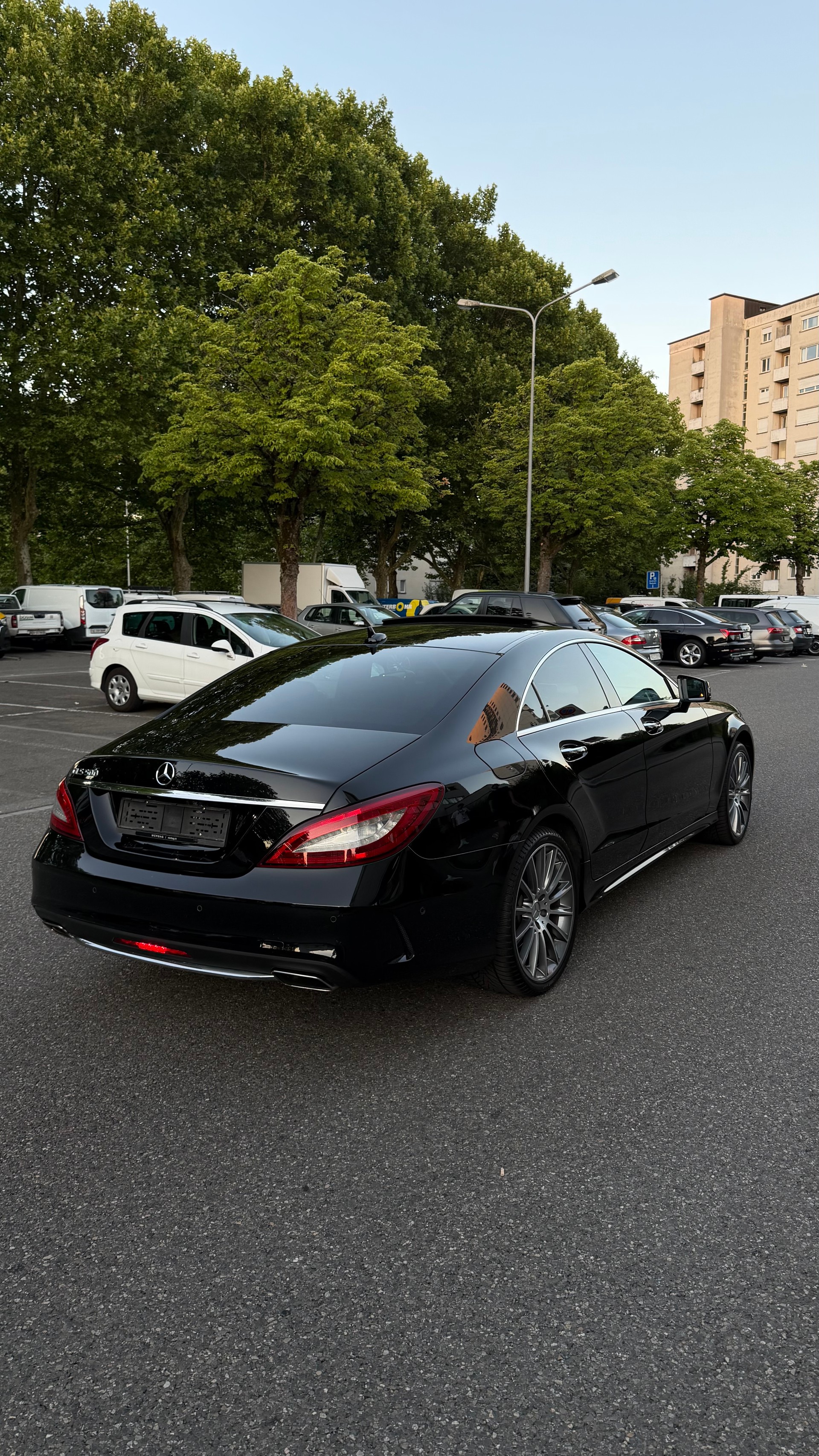 MERCEDES-BENZ CLS 500 V8 4matic-image-1